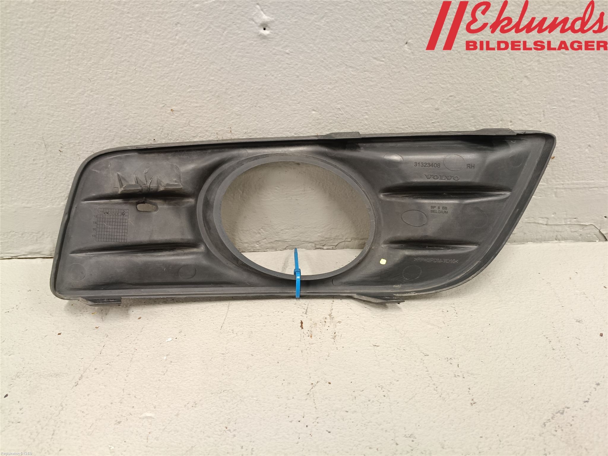 Volvo V50 08-12 Dimljussarg Fram
