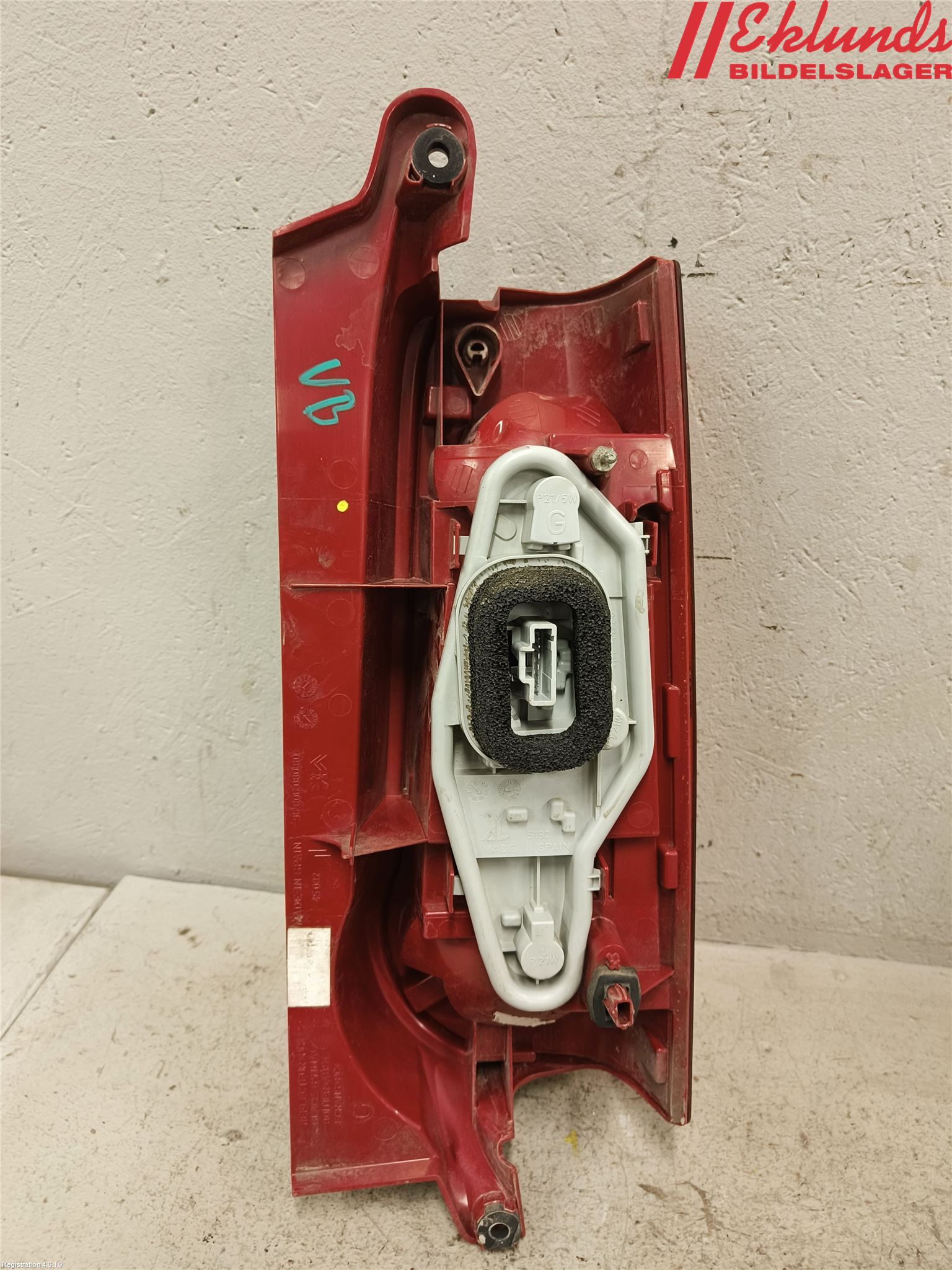 Peugeot PARTNER 08-15 Bakljus Vänster