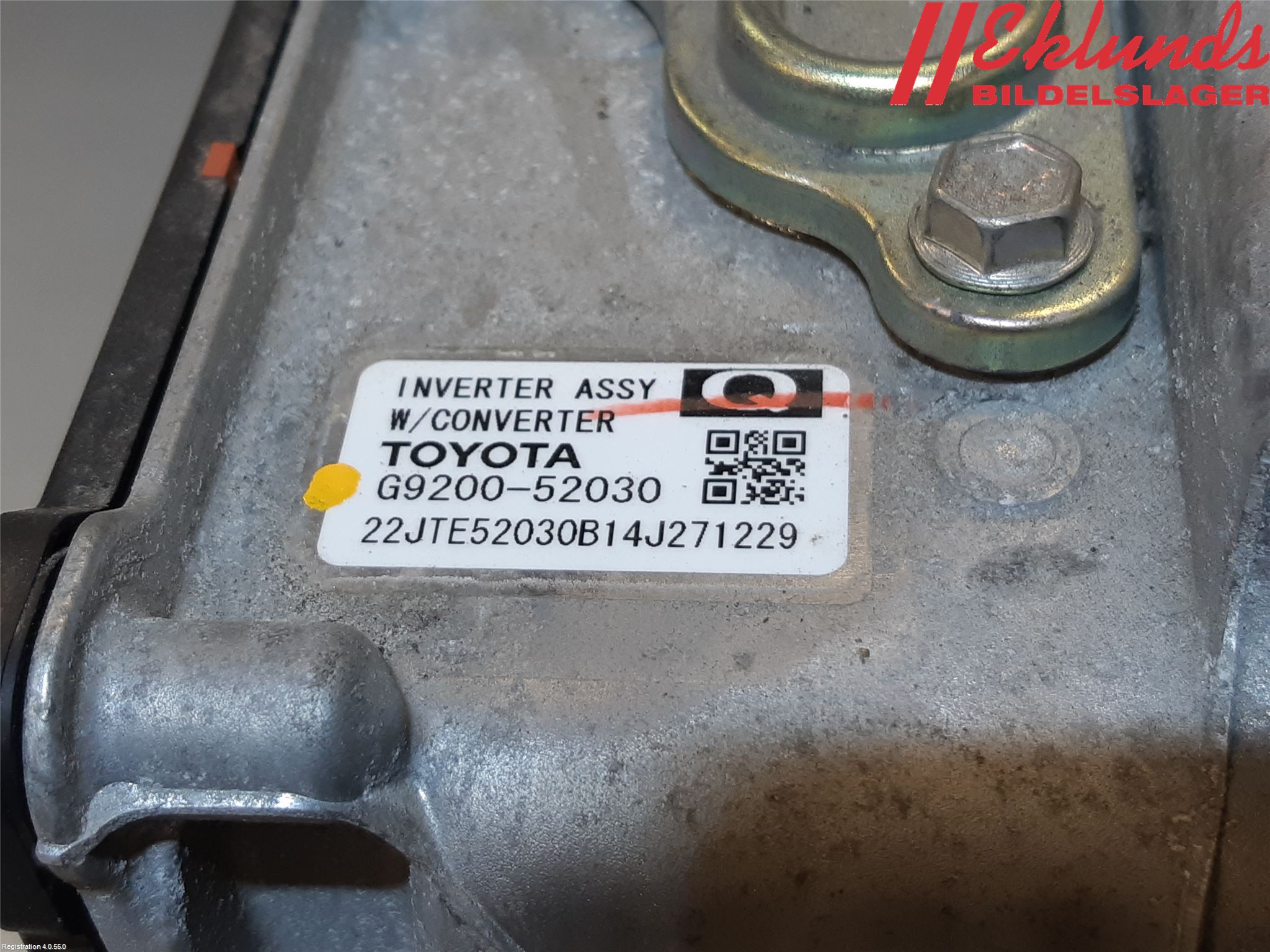 Toyota YARIS XP130 15-20 Hybridconverter