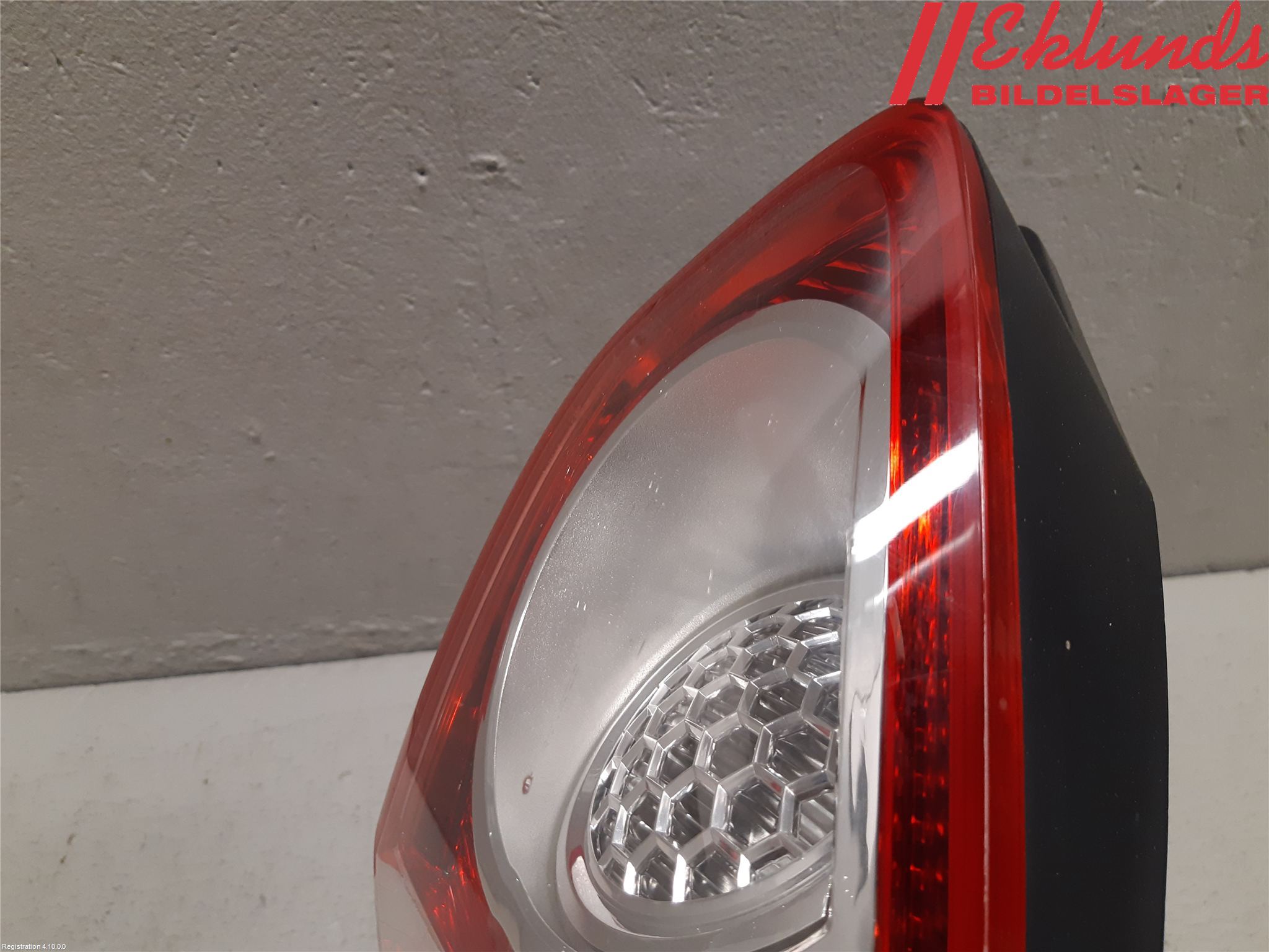 Ford KUGA 08-12 Bakljus Lucka Hö