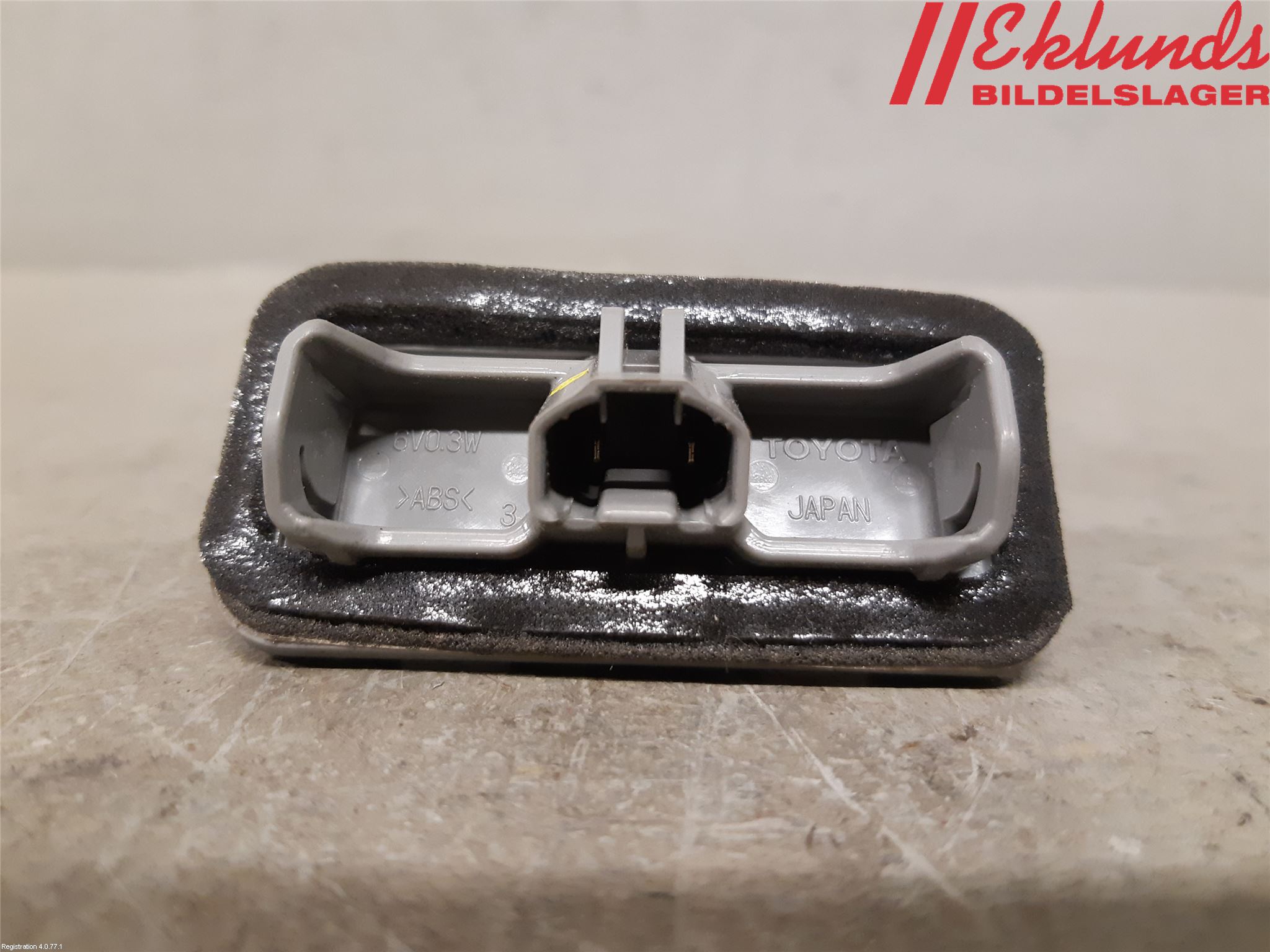 Toyota RAV4 19- Skylt Belysning