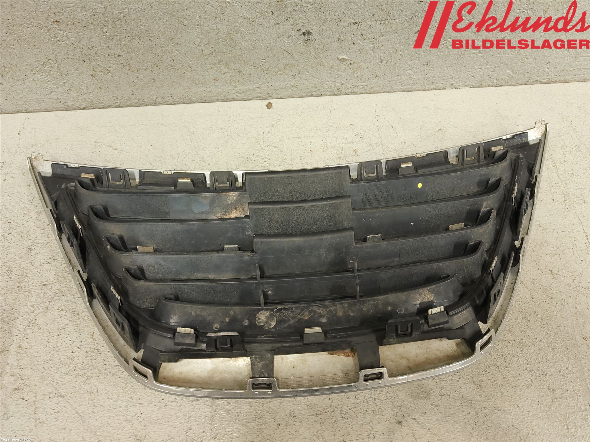 Saab 9-3 VER2/VER3 08-15 Grilldel Mitt