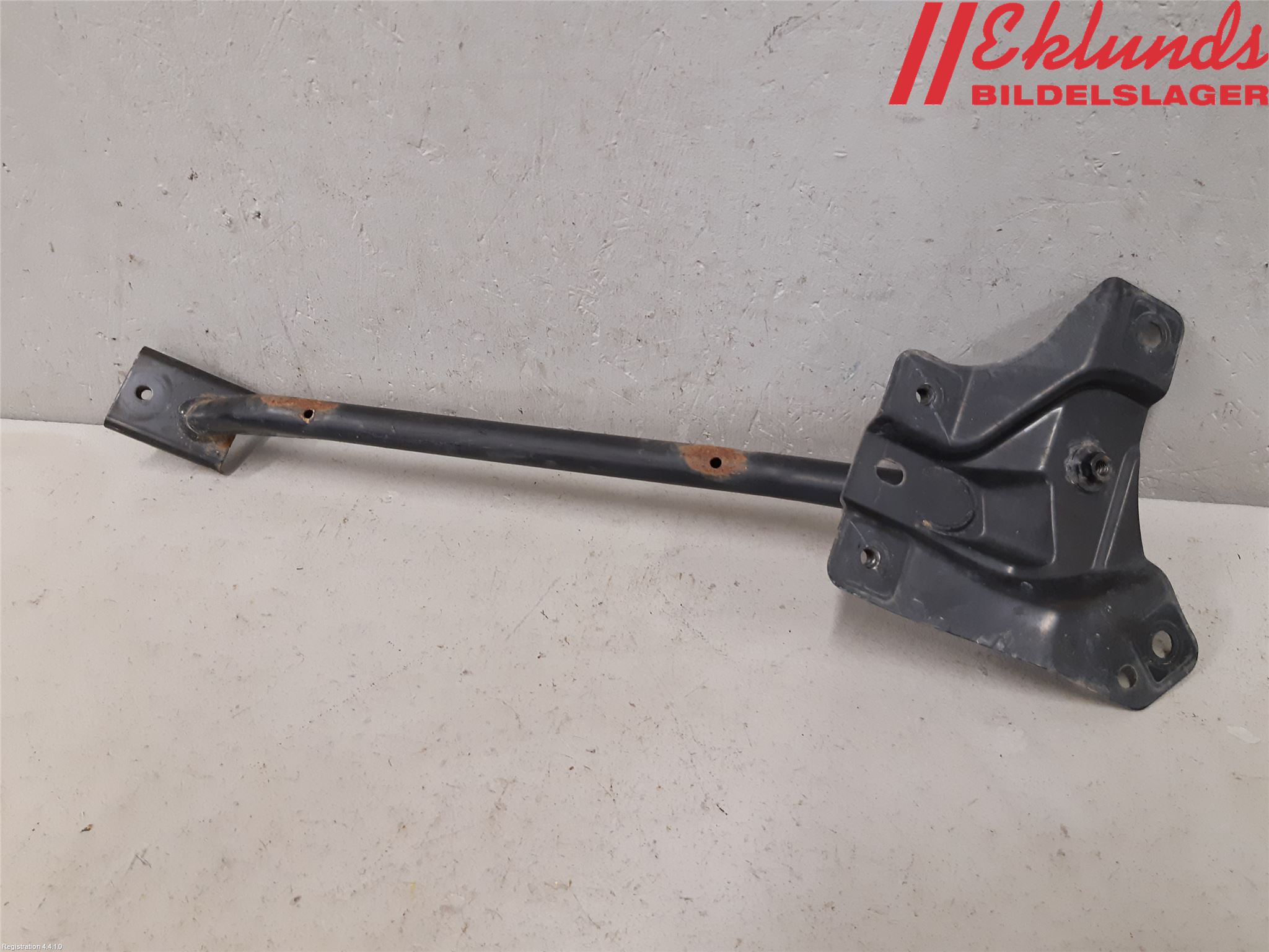 Ford RANGER 22- Kylarfäste-Ram-Balk