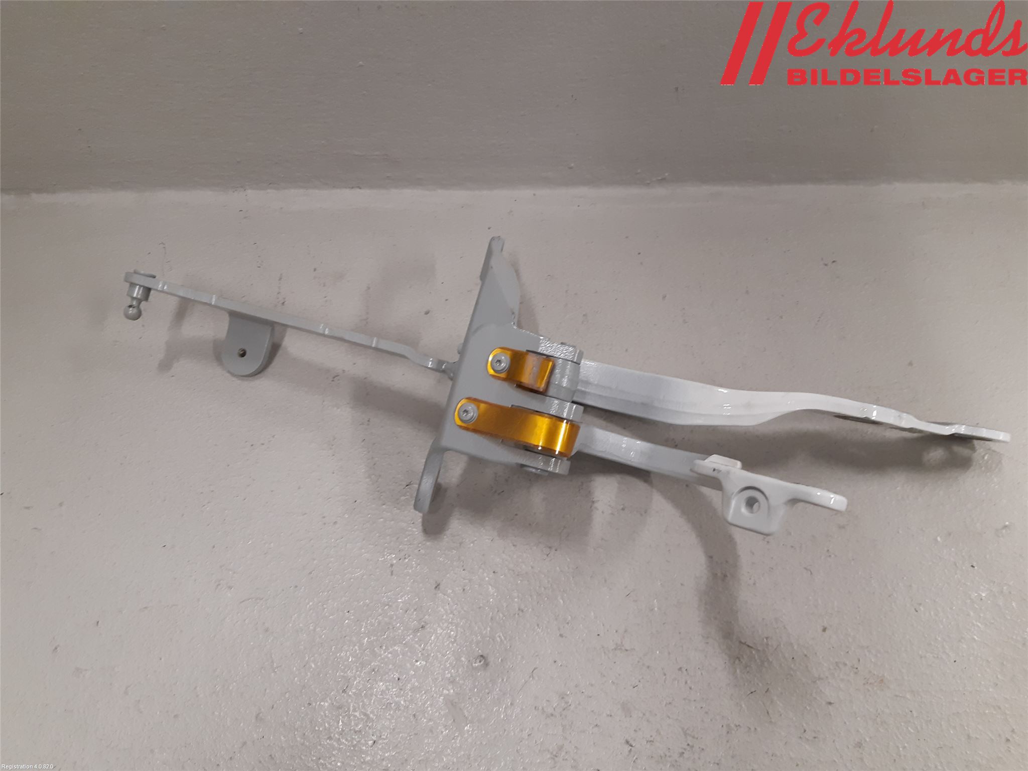 BMW 5 G30/G31/F90 17-23 Bakluckegångjärn Hö