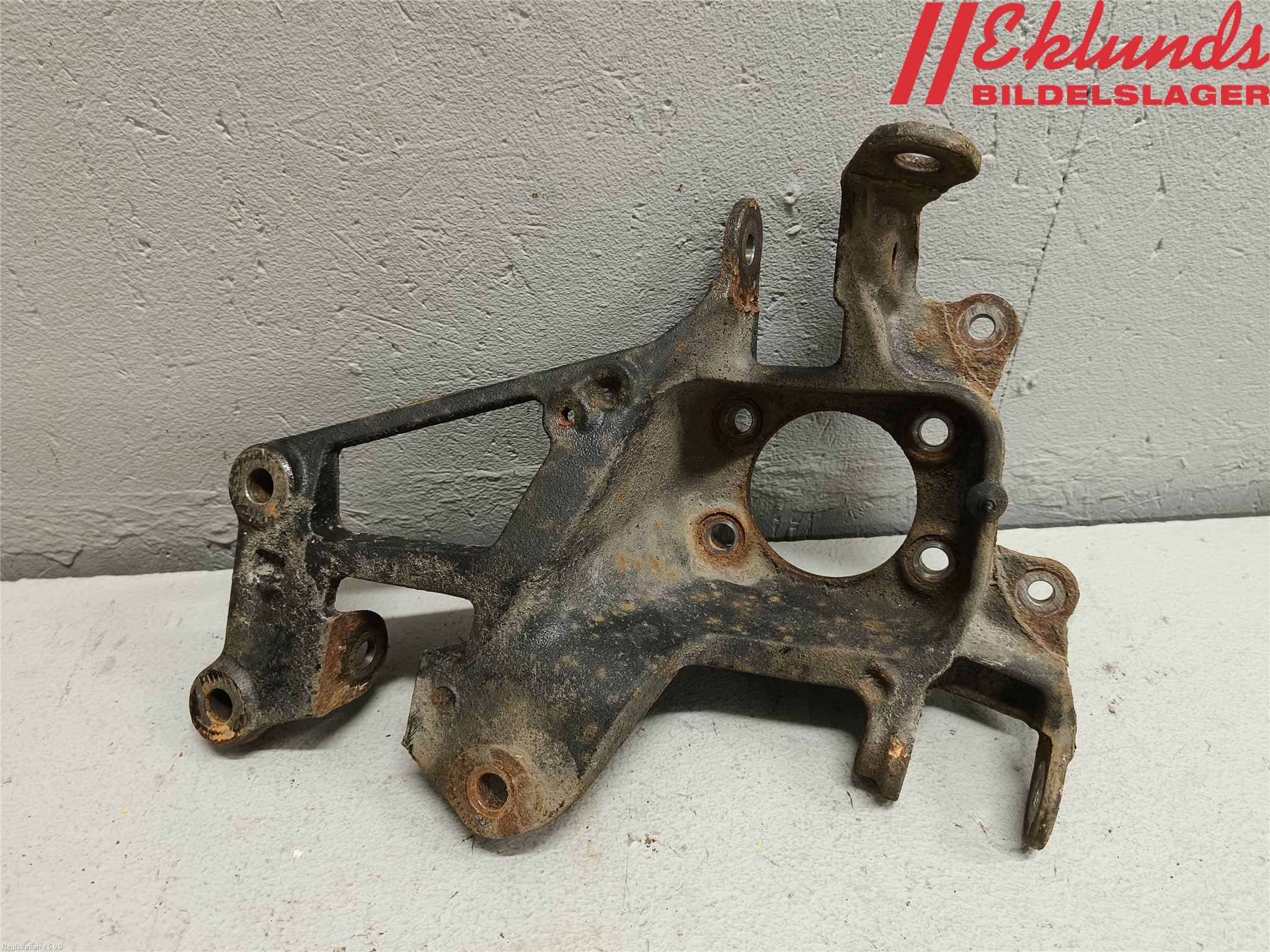 Ford FOCUS 19- Hjullagerhus-Spindel Hö B