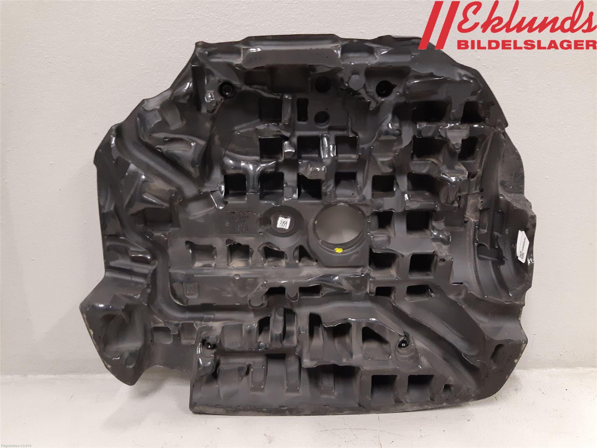 Volvo XC60 18- Motorkåpa