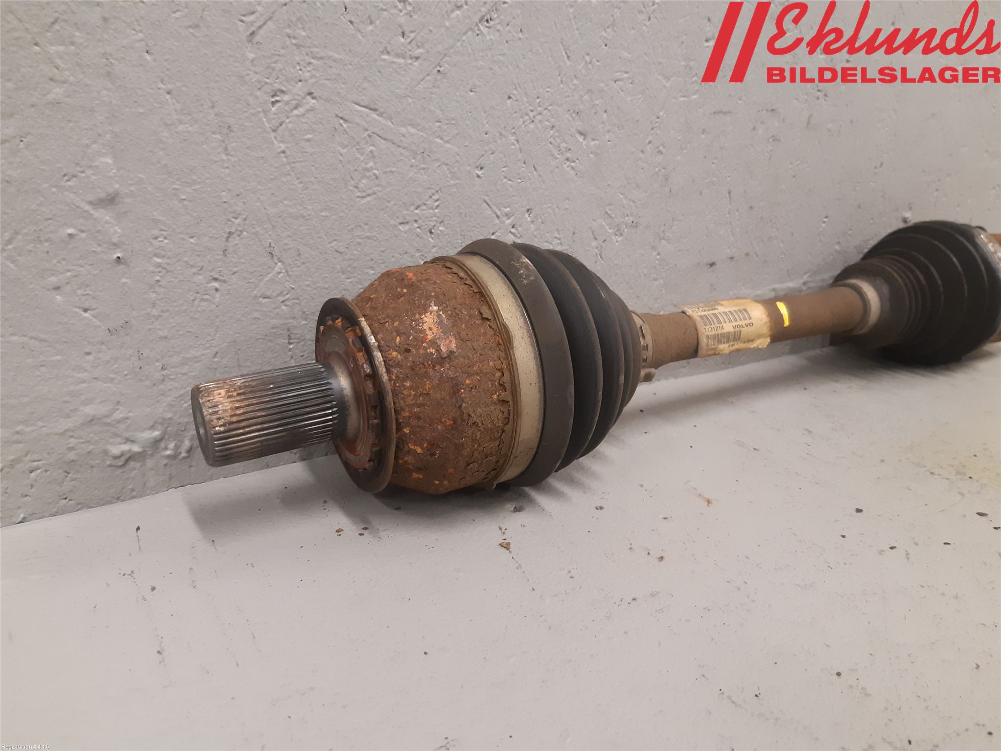 Volvo V60 14-18 Drivaxel Fram Vänster
