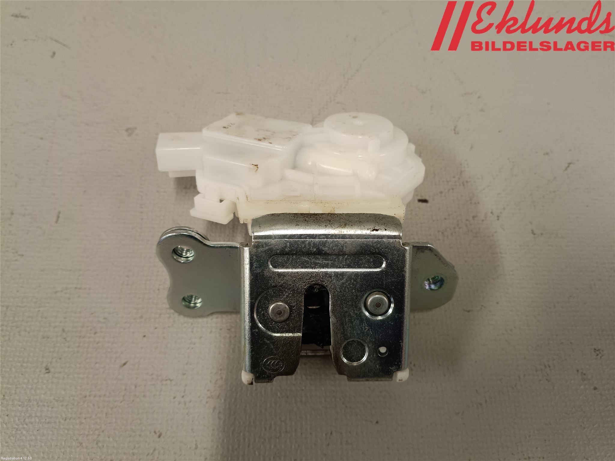 Mitsubishi ECLIPS CROSS Låskista Baklucka