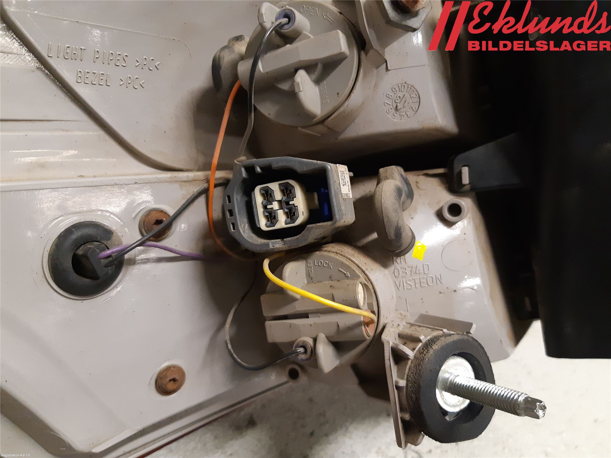 Ford FOCUS 11-14 Bakljus Höger