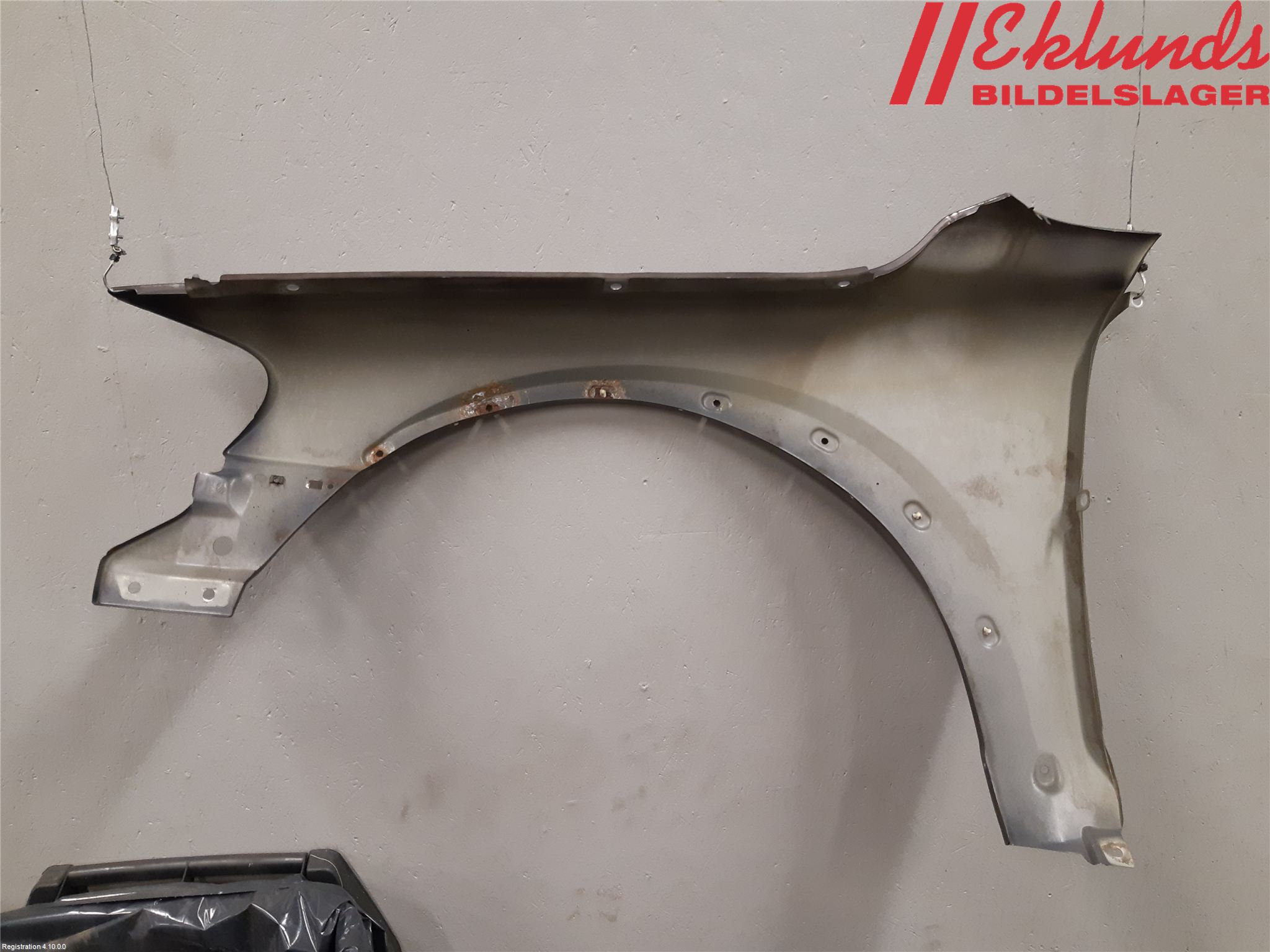 Volvo XC70 05-07 Skärm Fram Höger