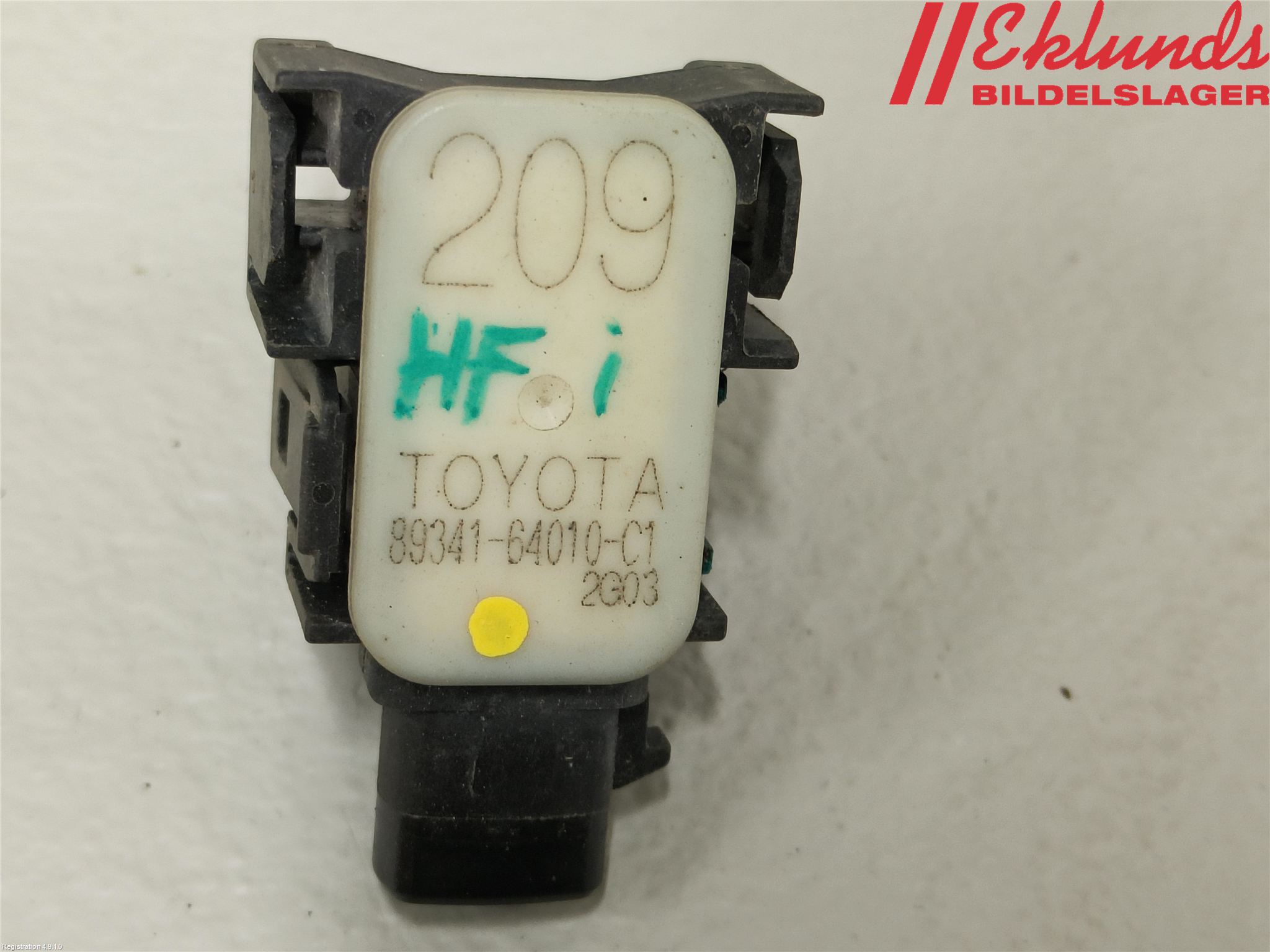 Toyota VERSO 09-18 Parkeringshjälp Frontsensor
