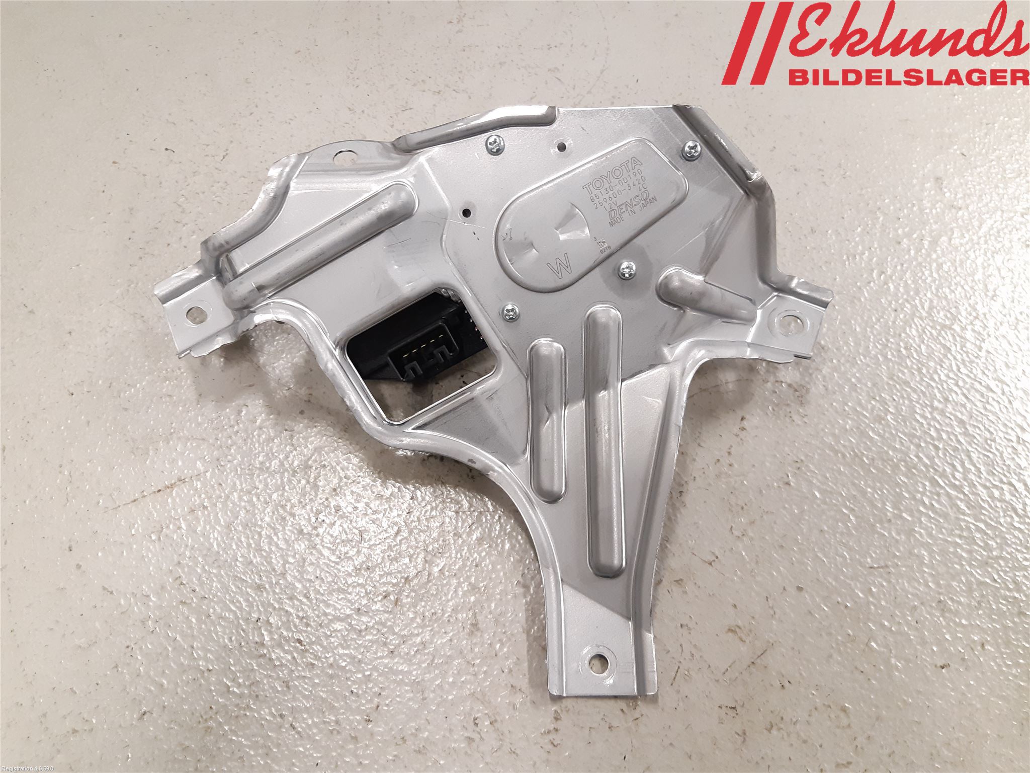 Toyota YARIS XP130 15-20 Torkarmotor Baklucka