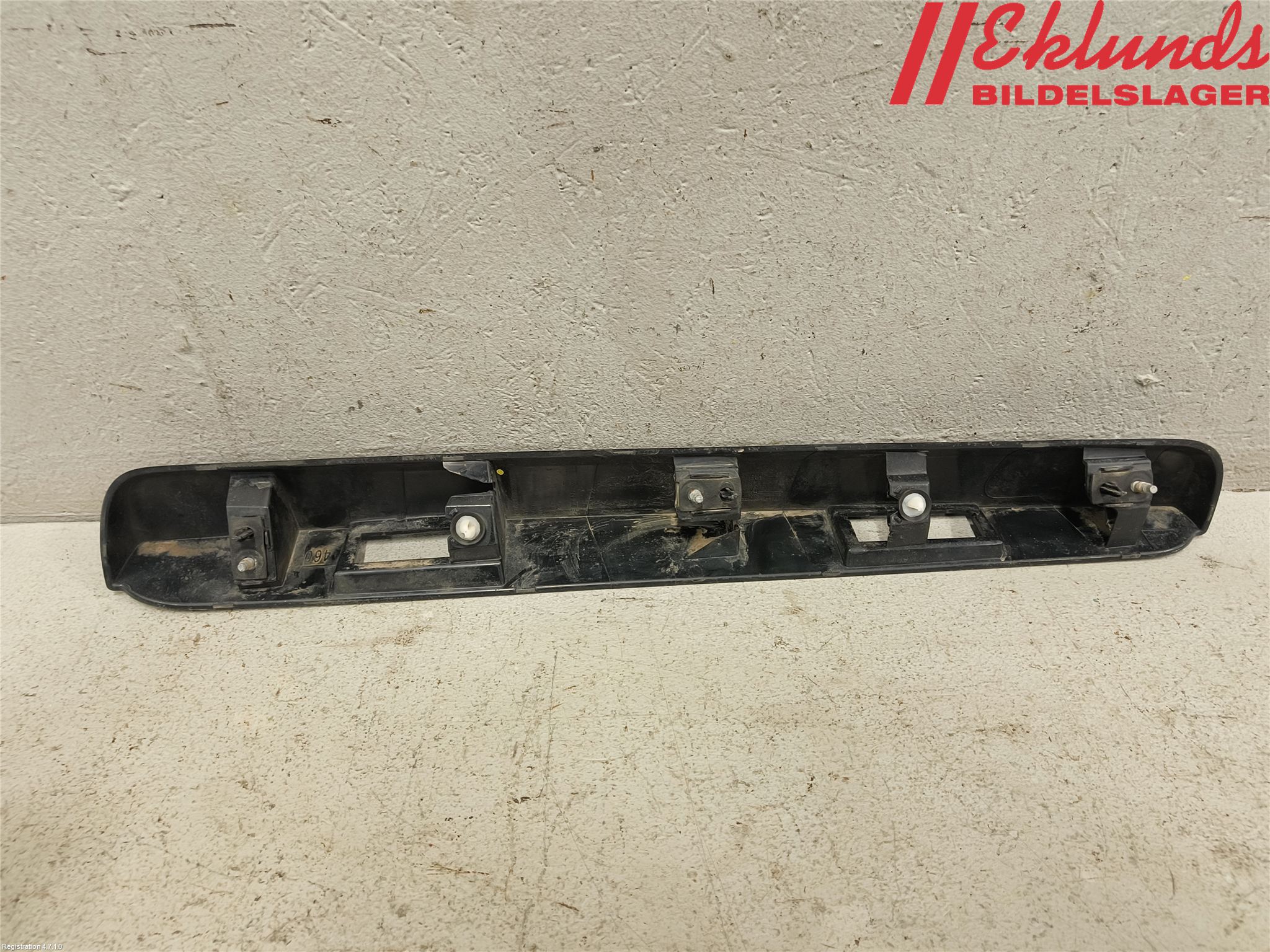 Renault TRAFIC/E-TECH 15- Skylt Belysning Fäste