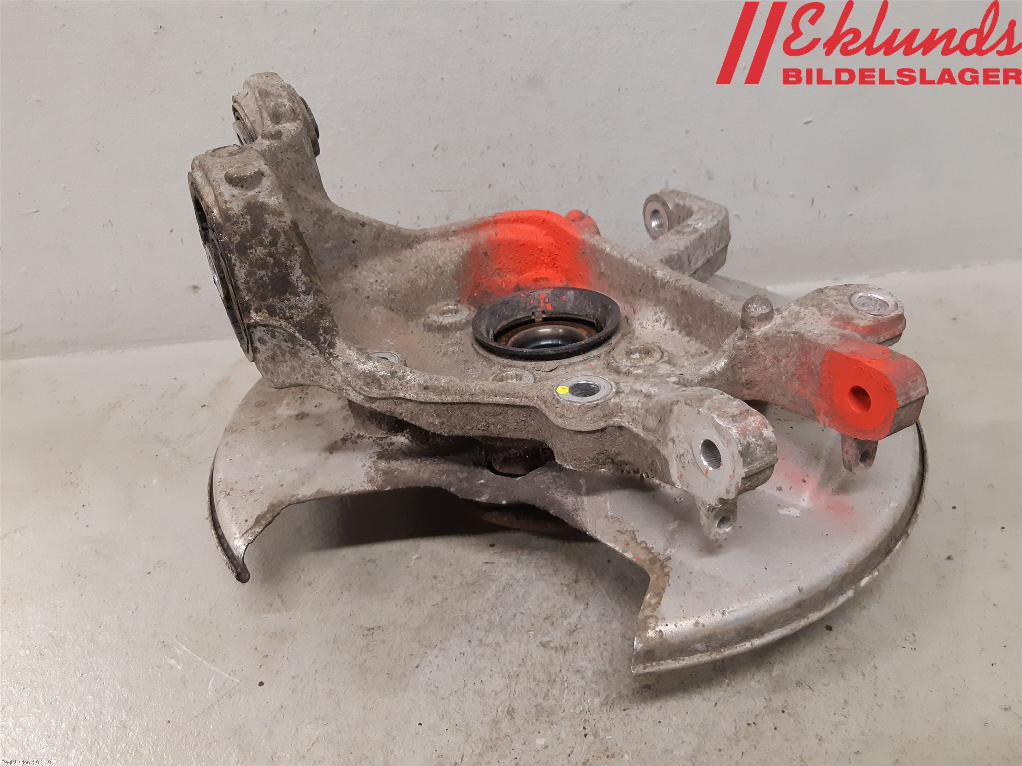 Volvo XC60 18- Hjullagerhus-Spindel Vä B