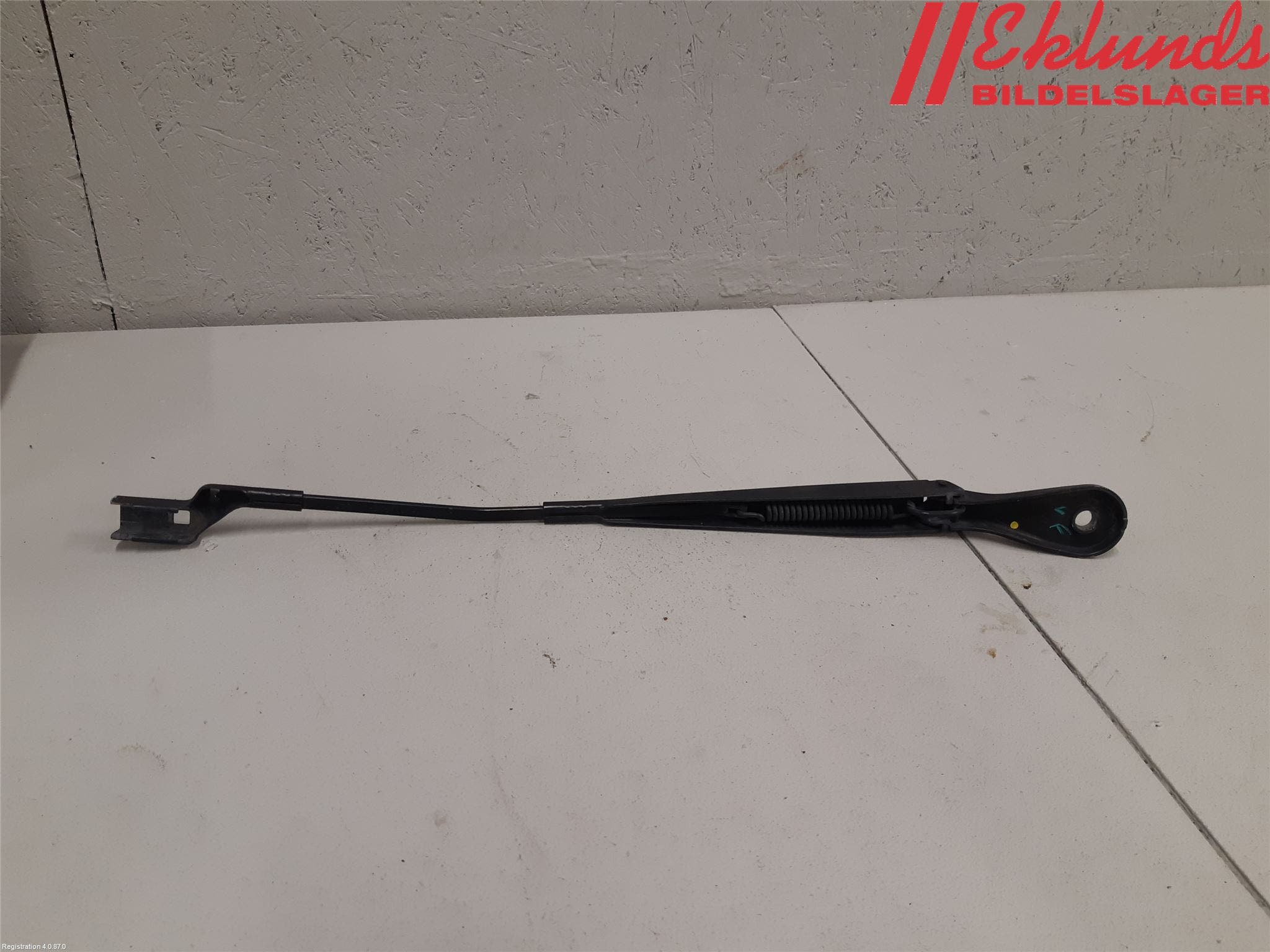 BMW 2 F45 Active Tourer 14-21 Torkararm Armar Vindruta