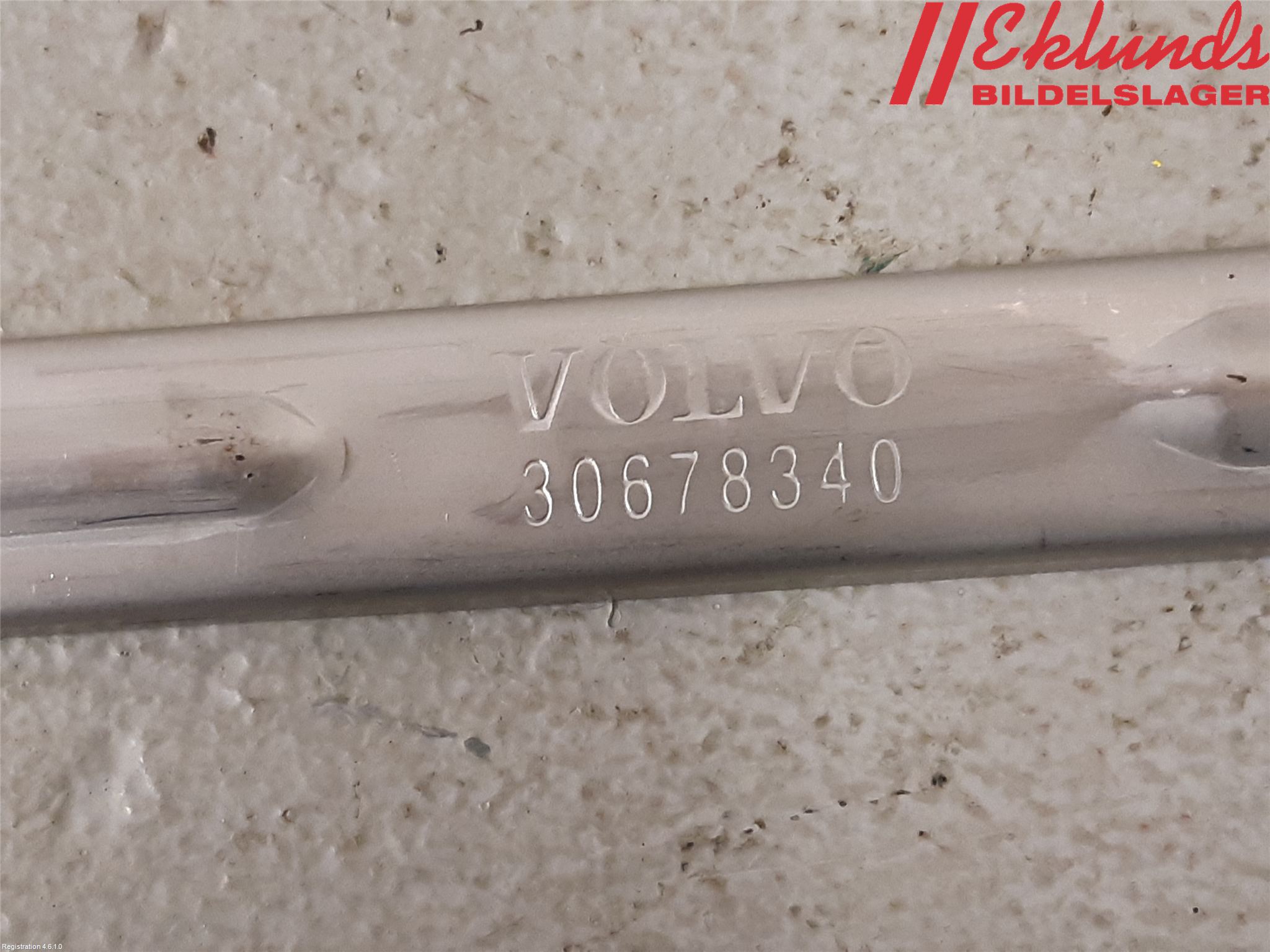 Volvo XC70 08-13 Strålkastare