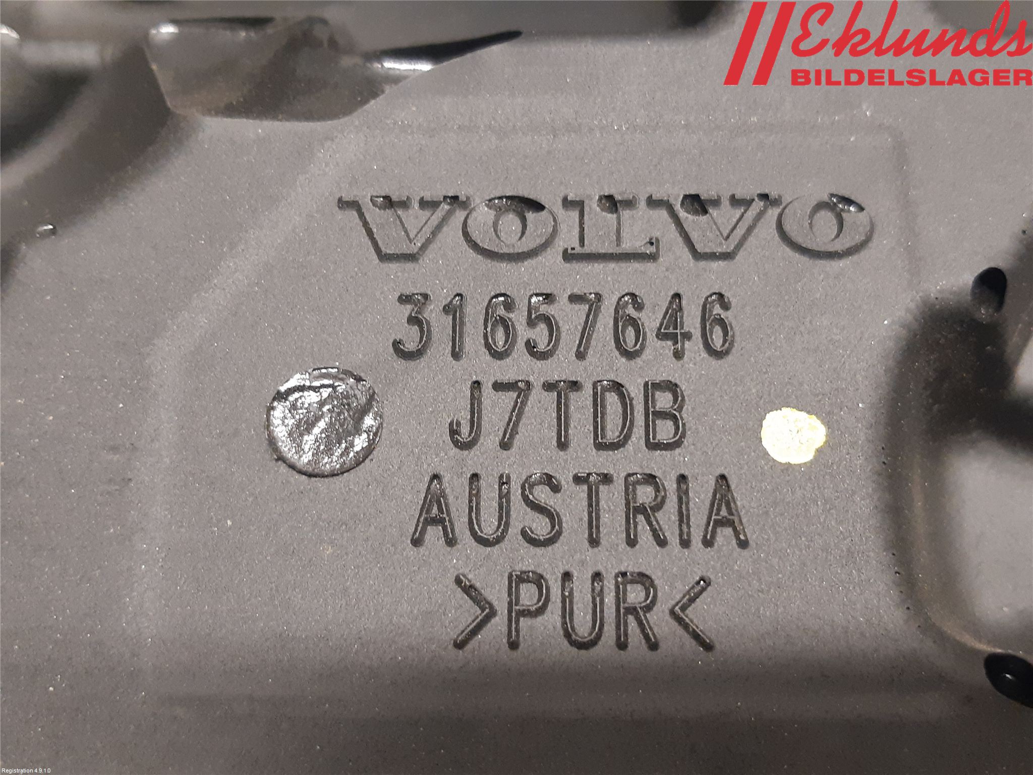 Volvo V60 19- Motorkåpa