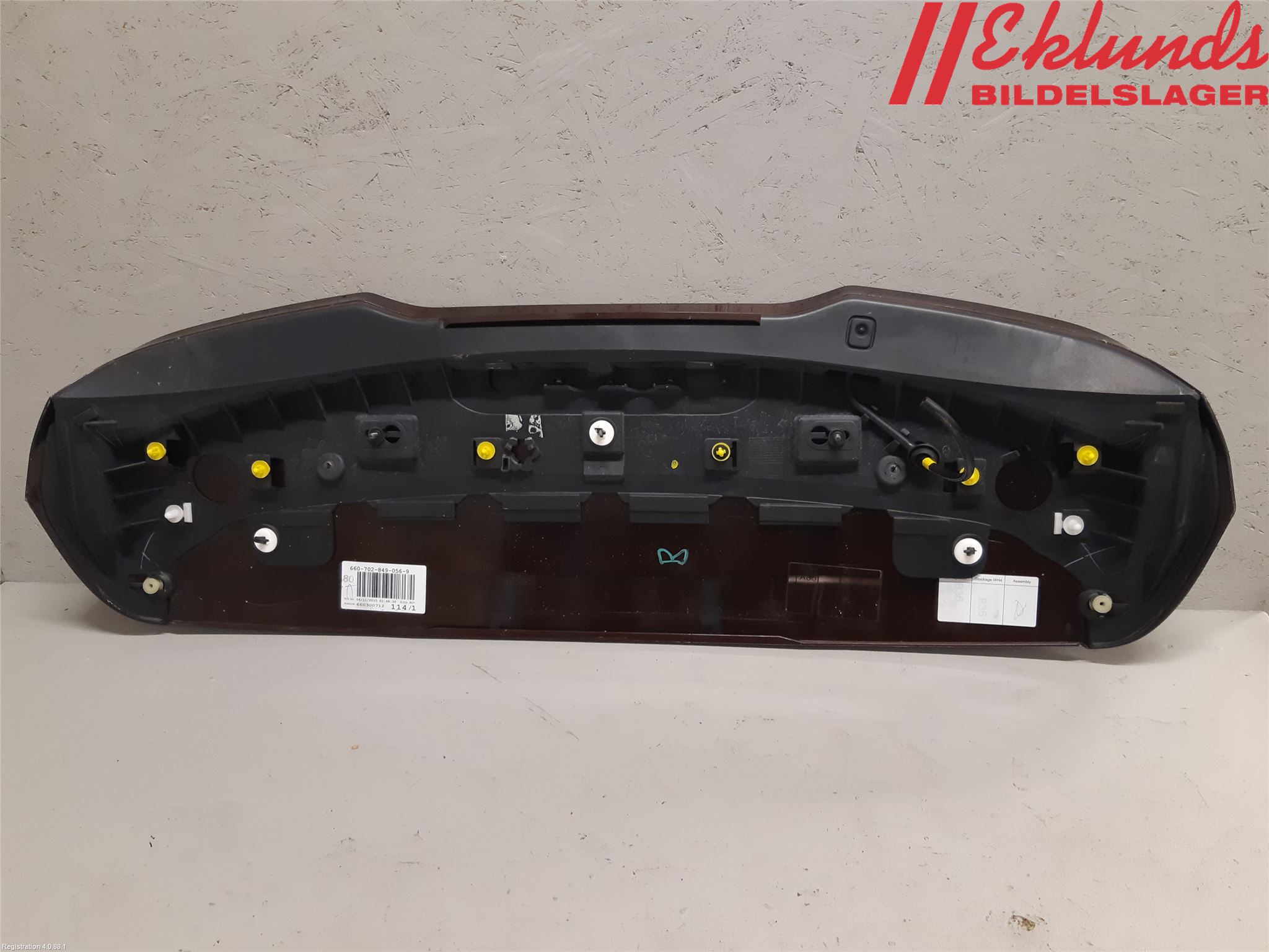 Volvo V40 CROSS COUNTRY 13-19 Spoiler Baklucka