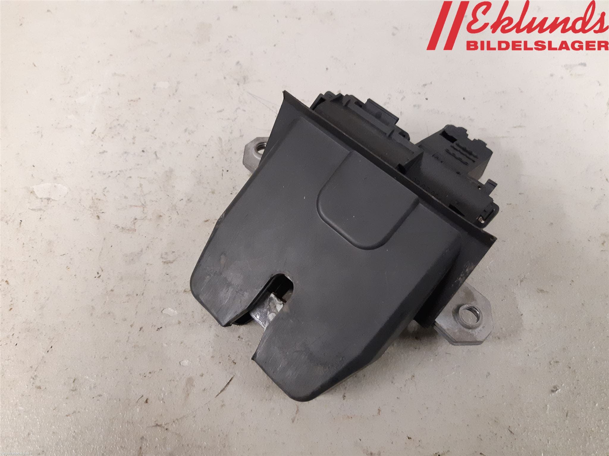 Volvo V50 08-12 Låskista Baklucka