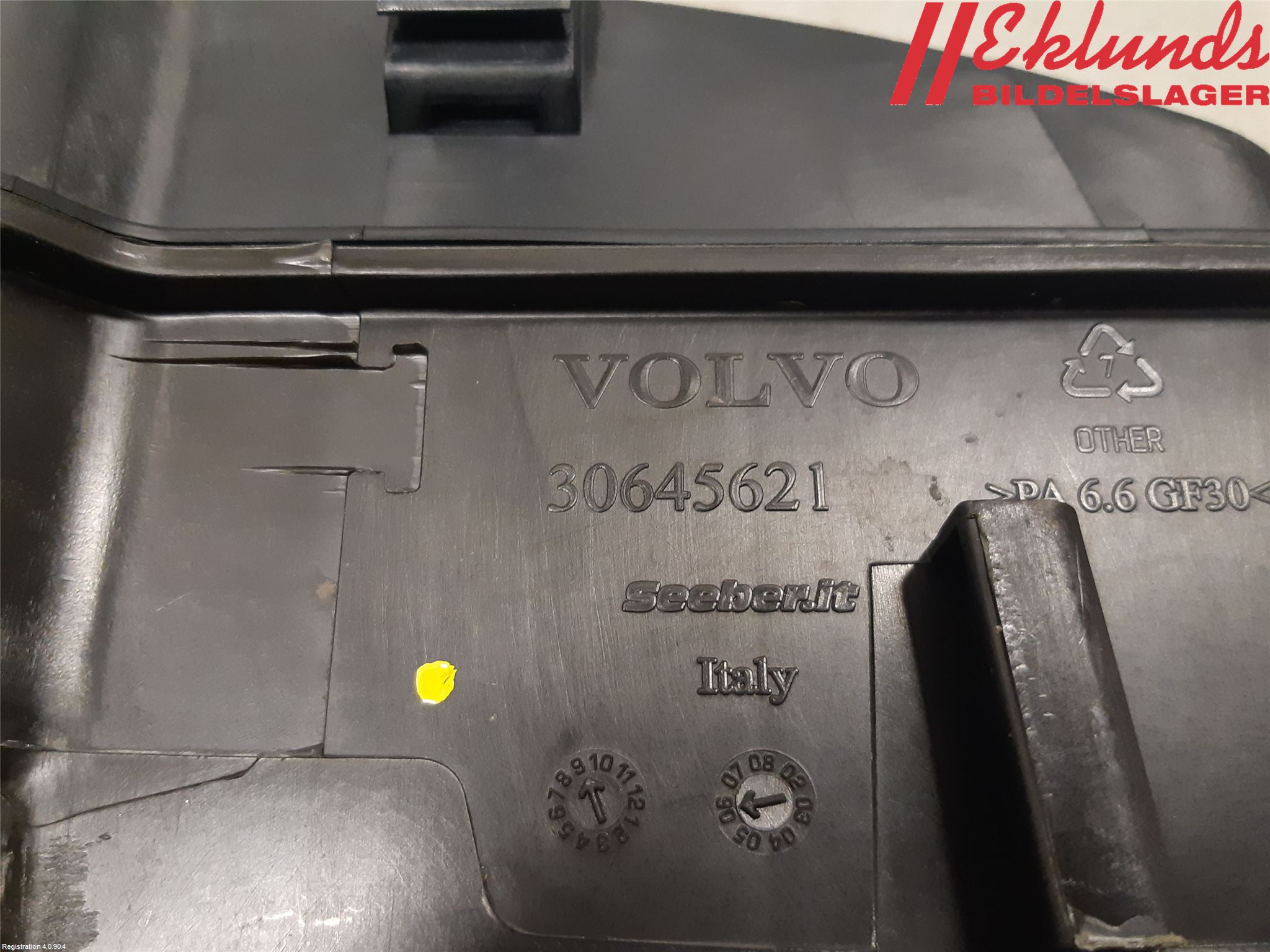 Volvo V70 05-08 Styrservooljebehållare