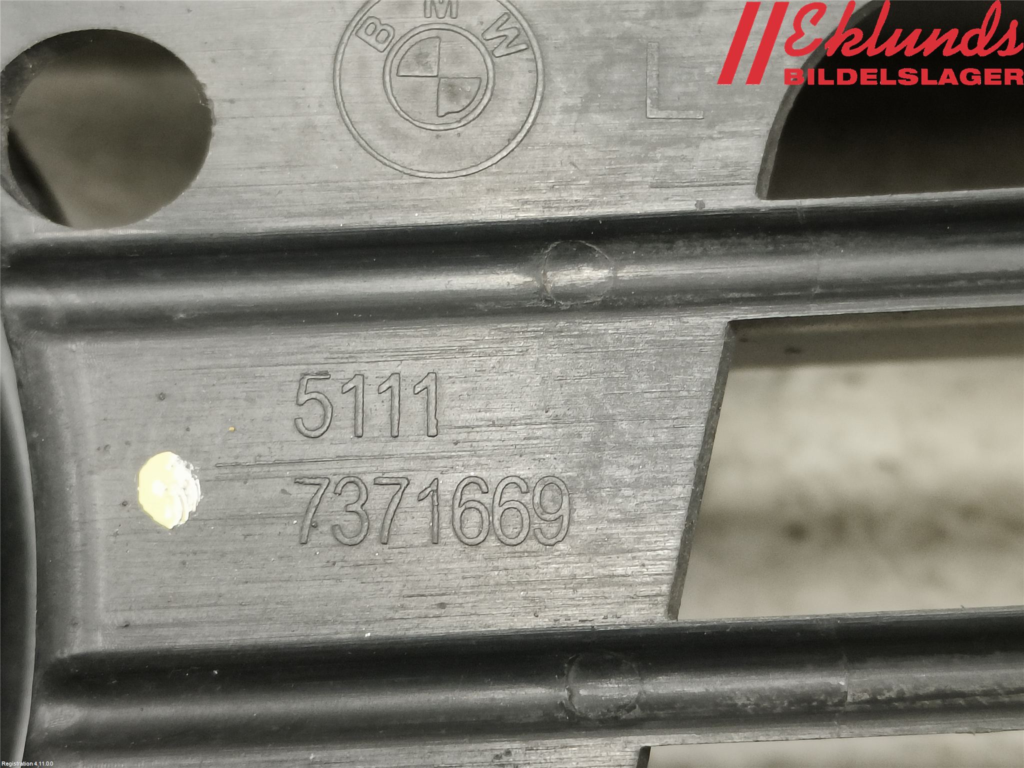 BMW 1 F20/F21 11-19 Dimljussarg Fram