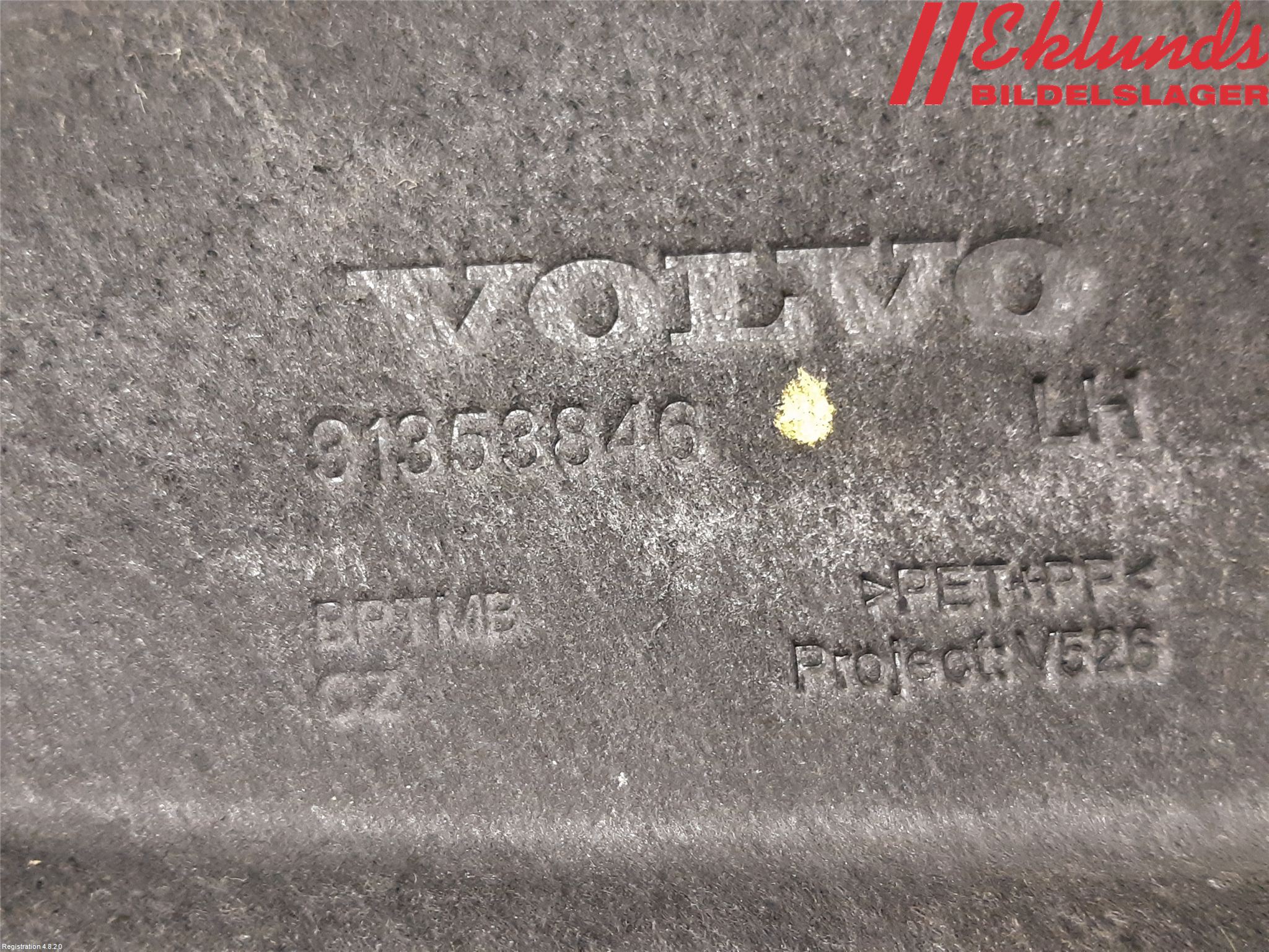 Volvo XC90/RECHARGE 16- Skärm Inner