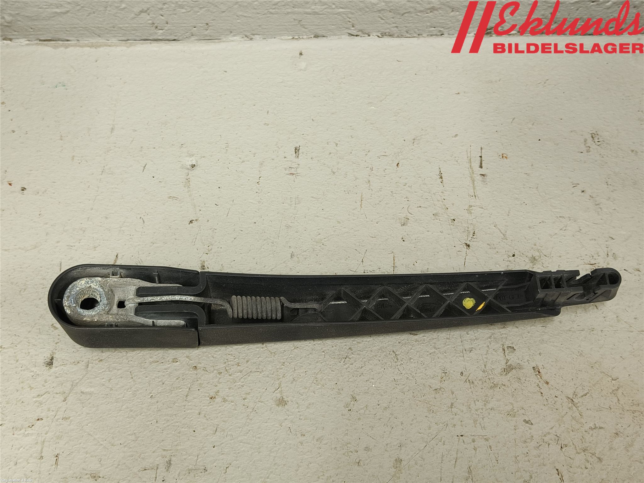 Ford FOCUS 11-14 Torkararm-Bakruta