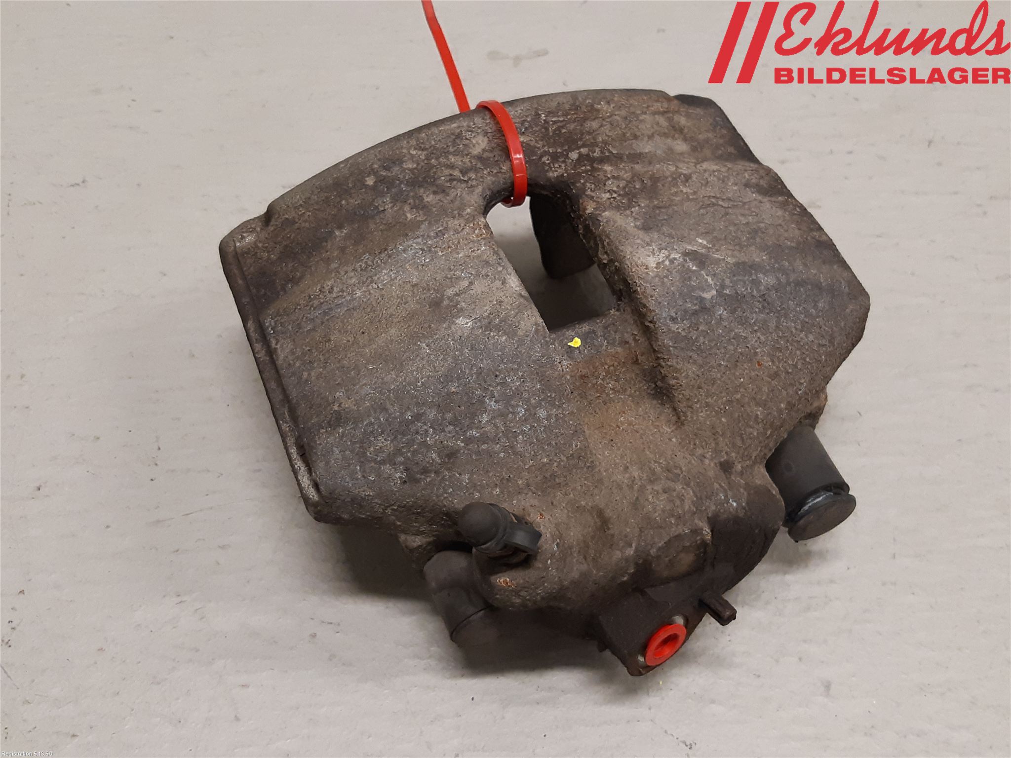 Volkswagen VW PASSAT 11-14 Bromsok Fram Vänster