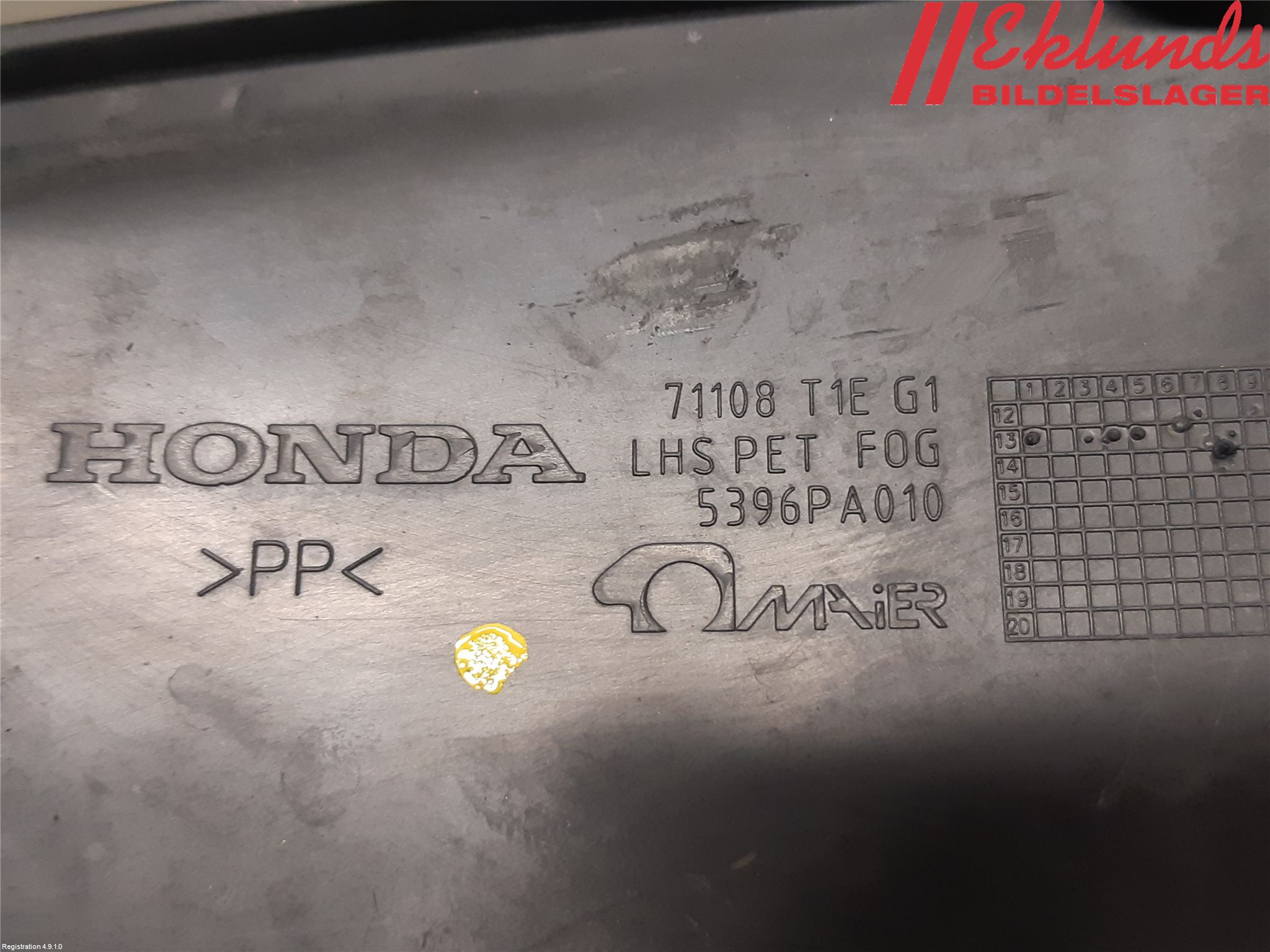 Honda CR-V 13-18 Dimljussarg Fram