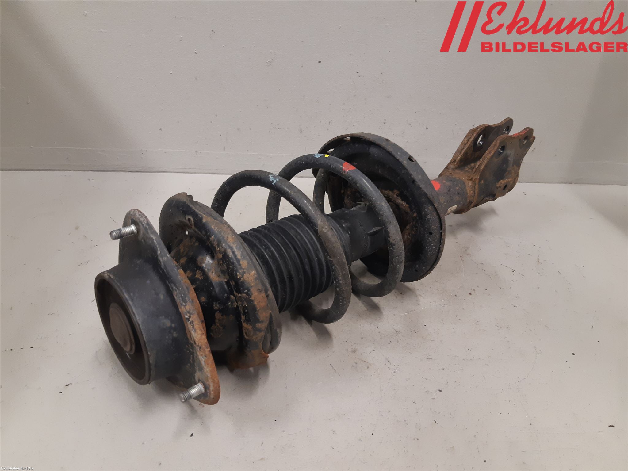 Subaru FORESTER SH  08-13 Fjäderben Fram Vänster
