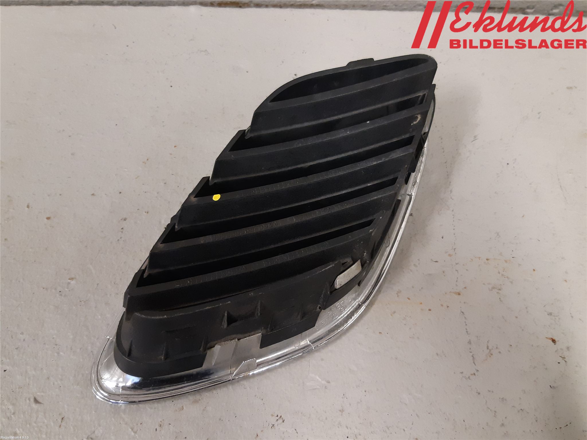 Saab 9-3 VER 2 Grilldel Höger