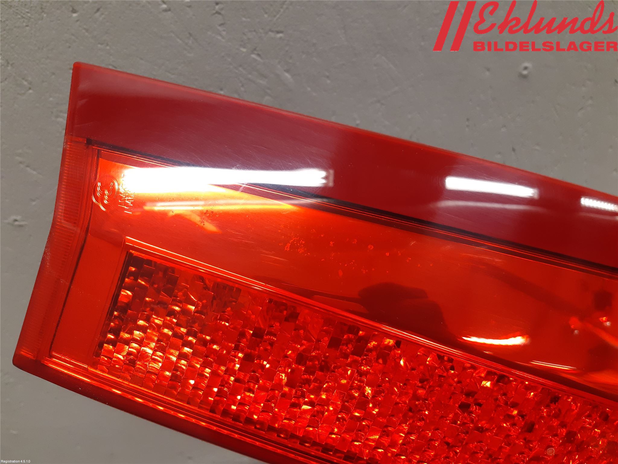 Volvo V70 08-13 Bakljus Lucka Hö