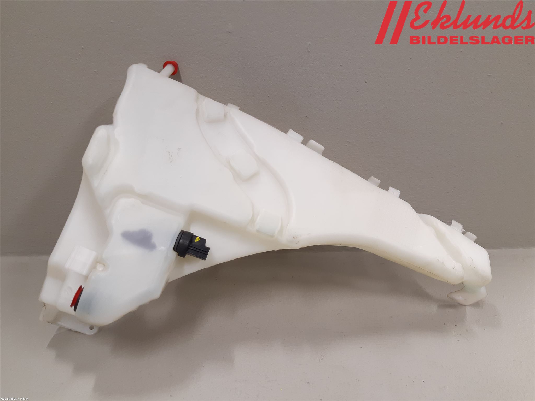 Volvo C30 07-10 Spolartank Vindruta-Strål