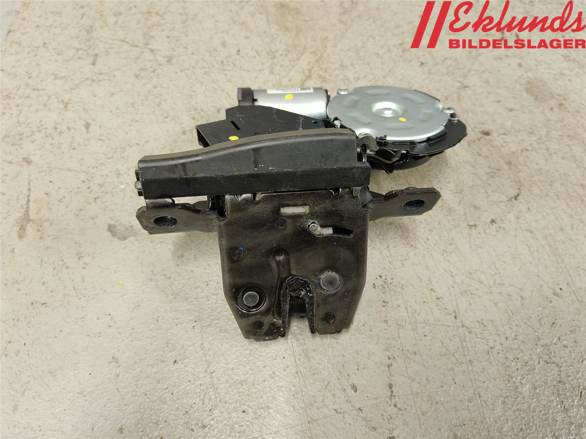 Opel INSIGNIA 17- Låskista Baklucka