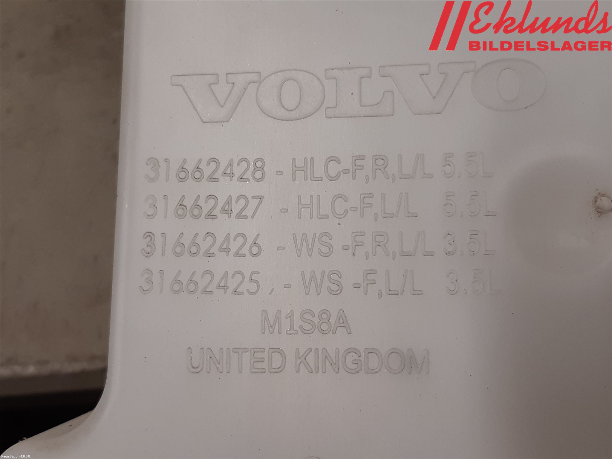 Volvo V90 CROSS COUNTRY 17->> Spolartank Vindruta-Strål