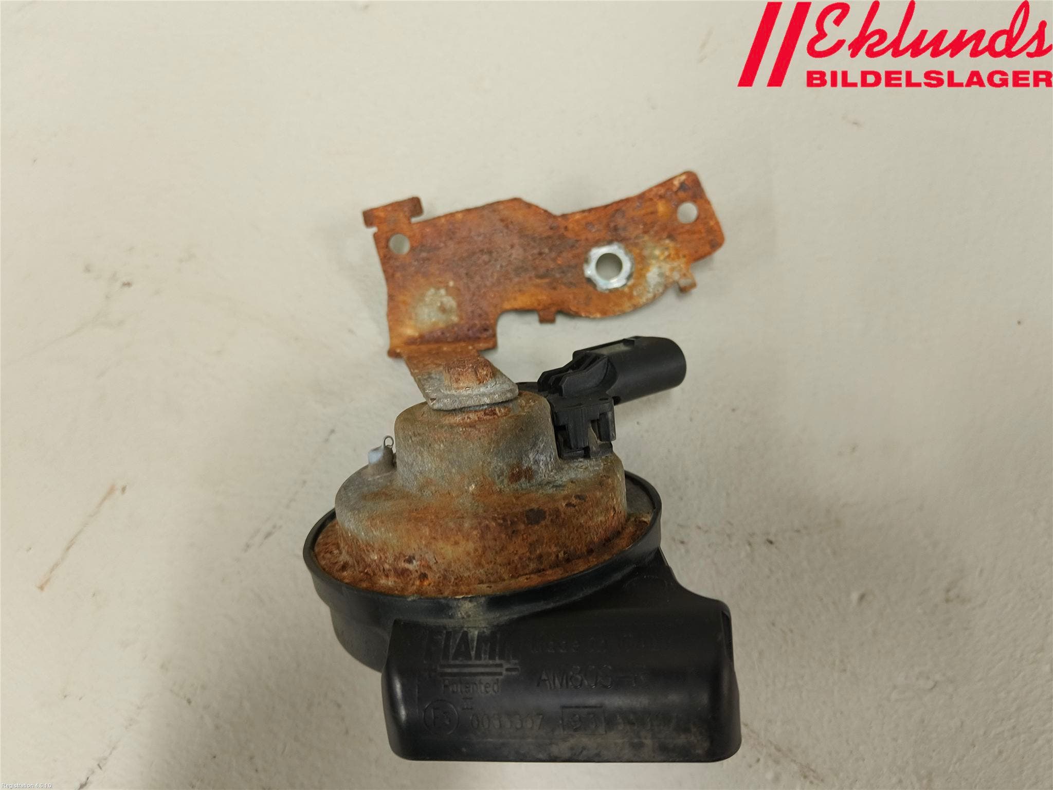 Volkswagen VW PASSAT 11-14 Signalhorn