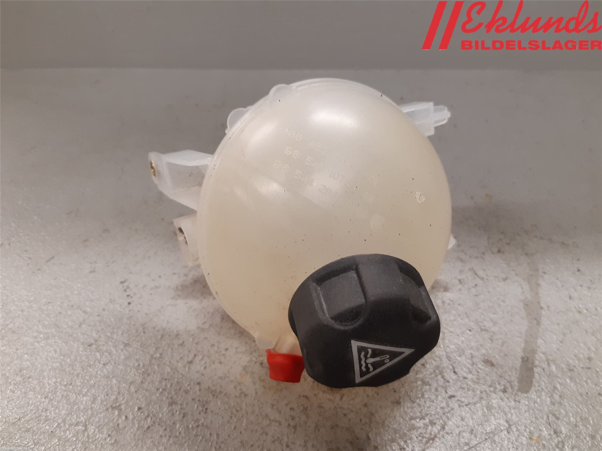 Peugeot PARTNER 08-15 Expansionstank