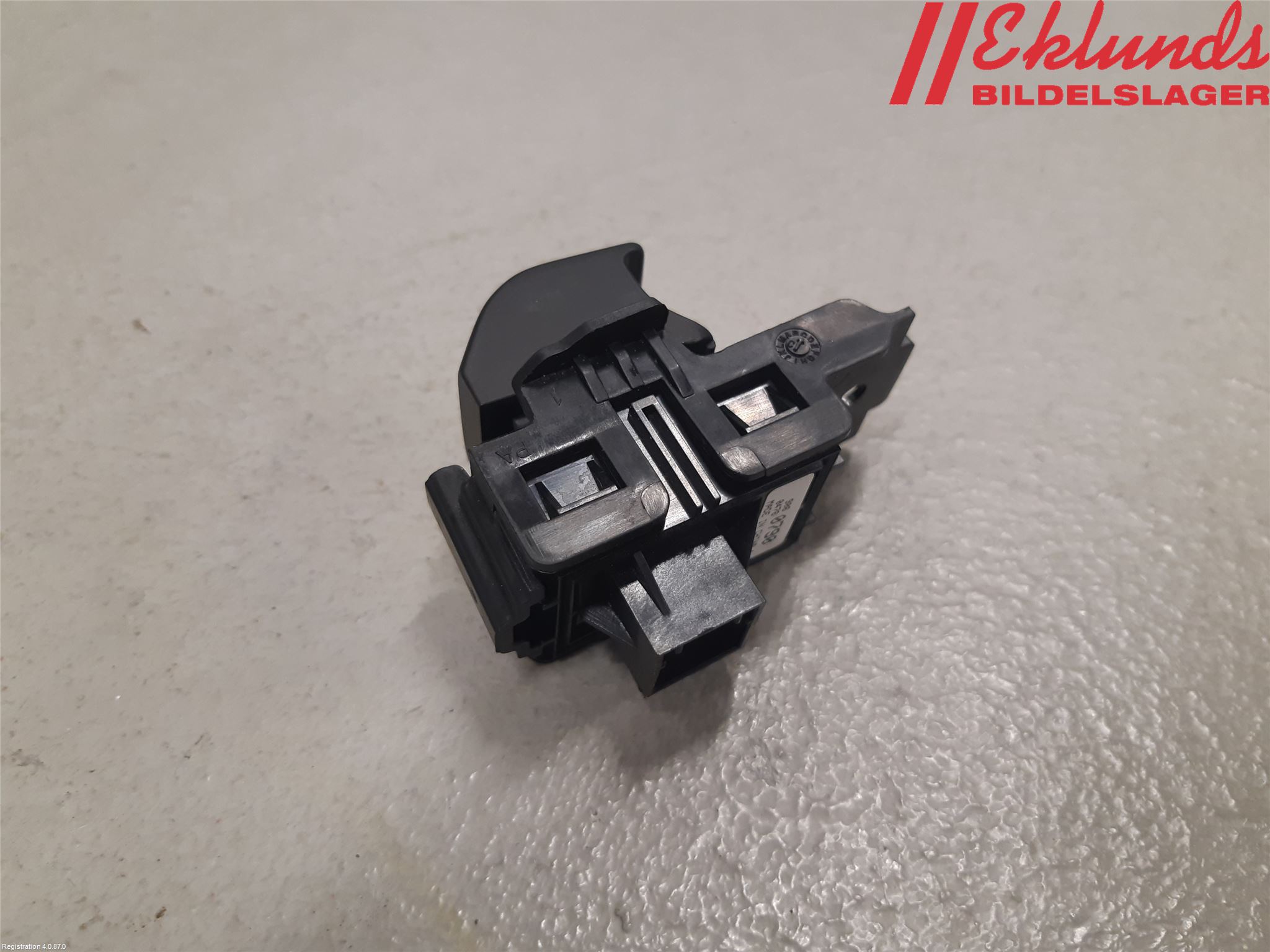 Opel INSIGNIA 09-16 Parkeringsbroms Elmanövrerad