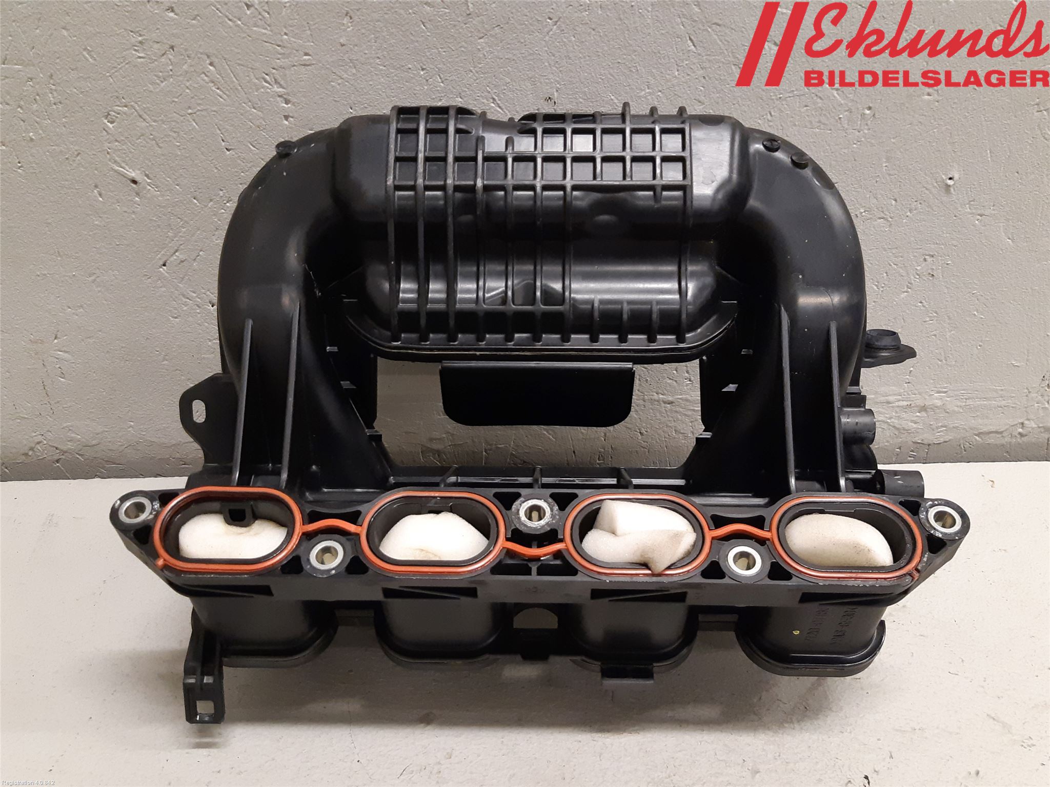 Toyota COROLLA 19- Grenrör Insug