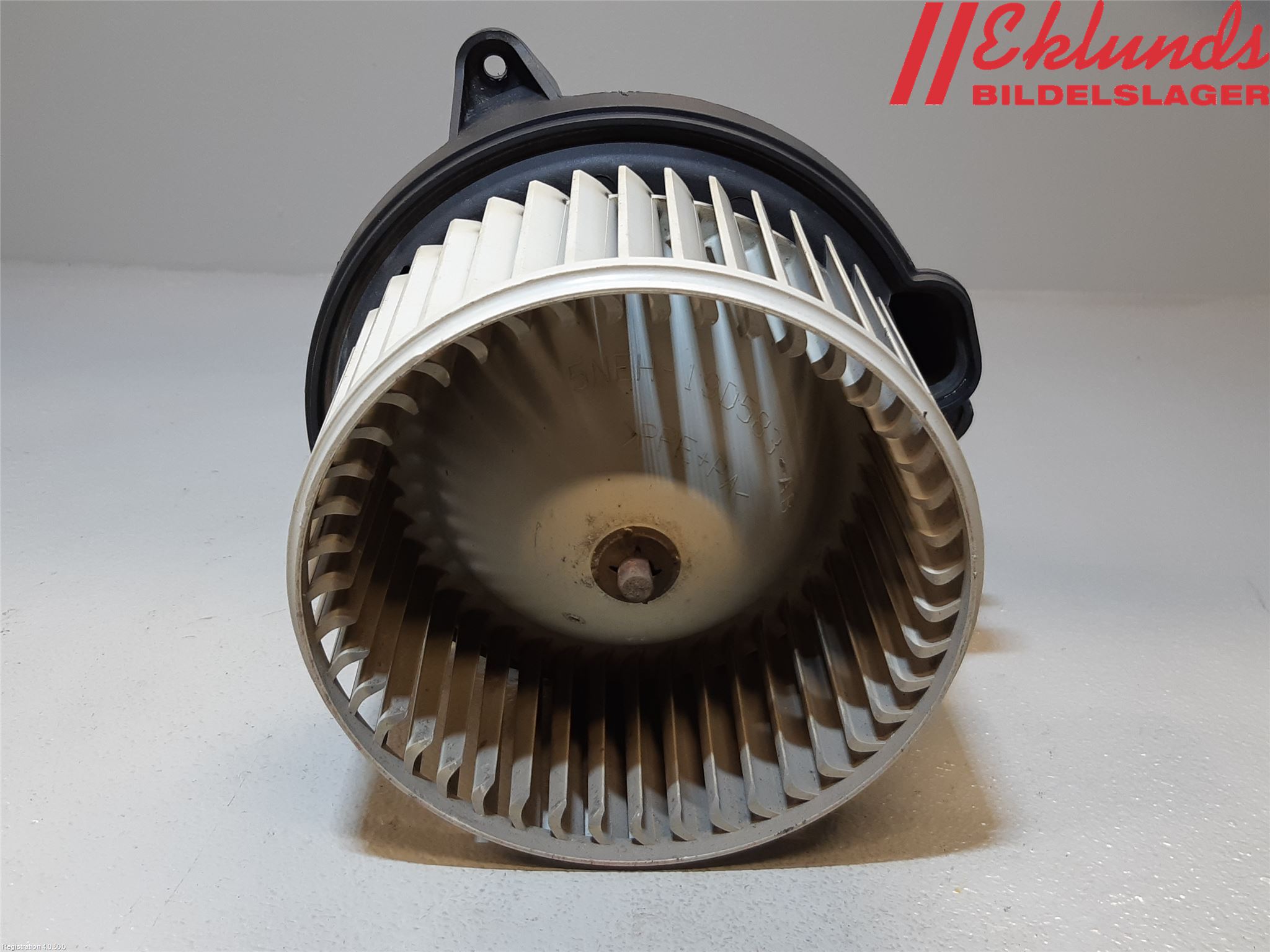 Nissan NAVARA 05-16 Värmefläkt