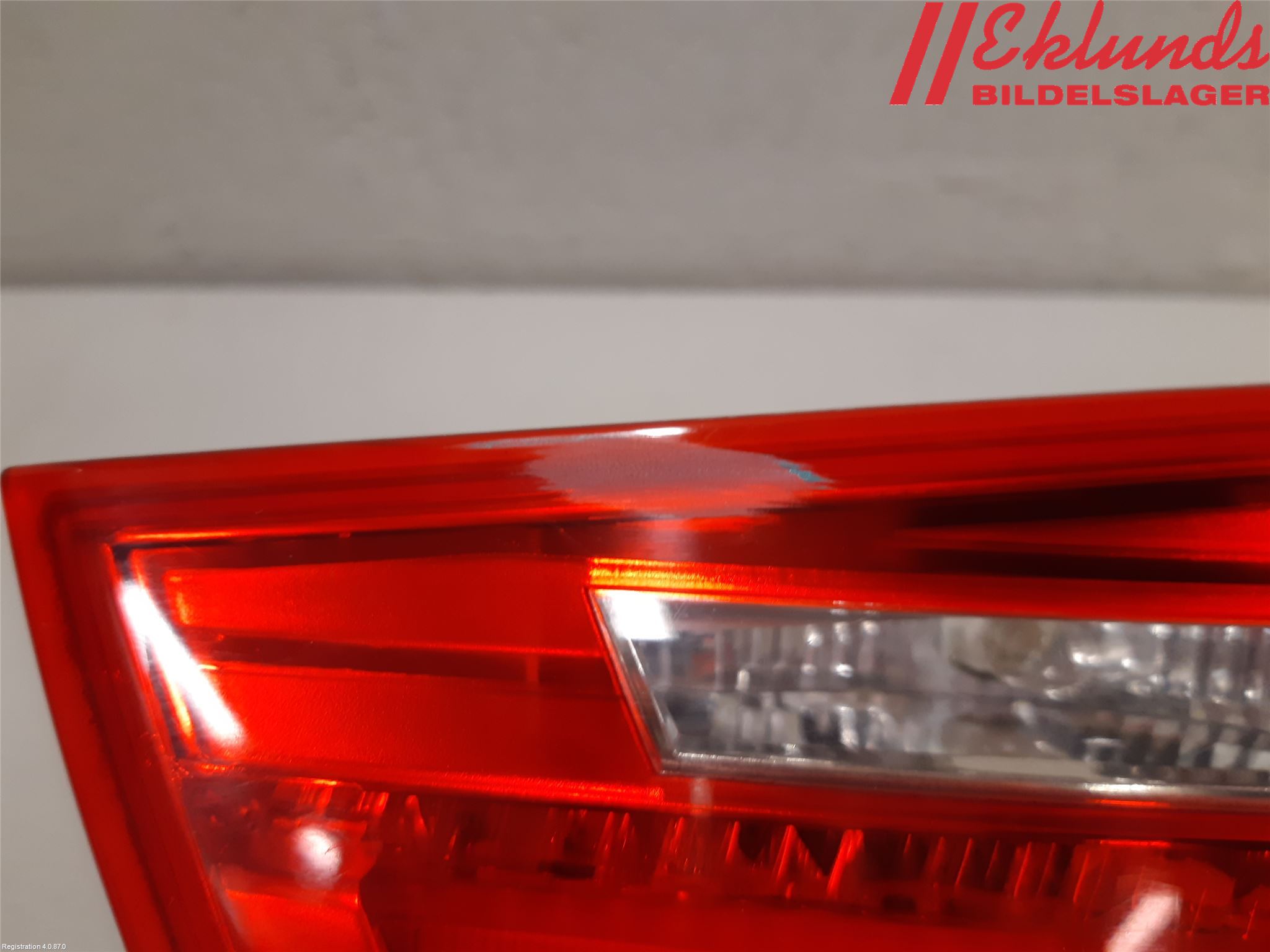 BMW 3 E90/91 SED/TOU 05-12 Bakljus Lucka Hö