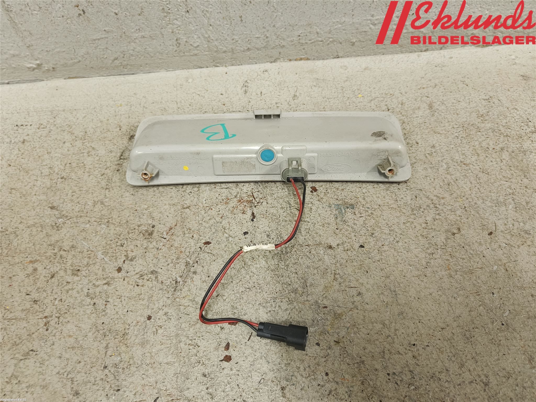 Ford EXPLORER 93-23 Bromsljus Bakruta