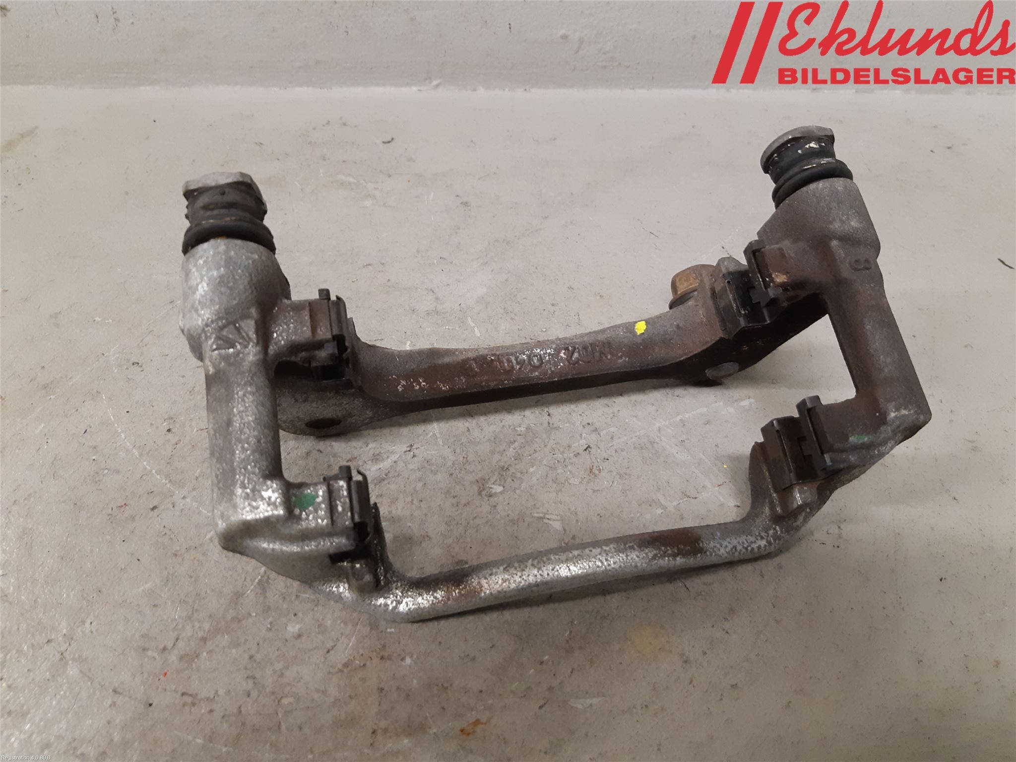 Toyota COROLLA 19- Bromsokshållare