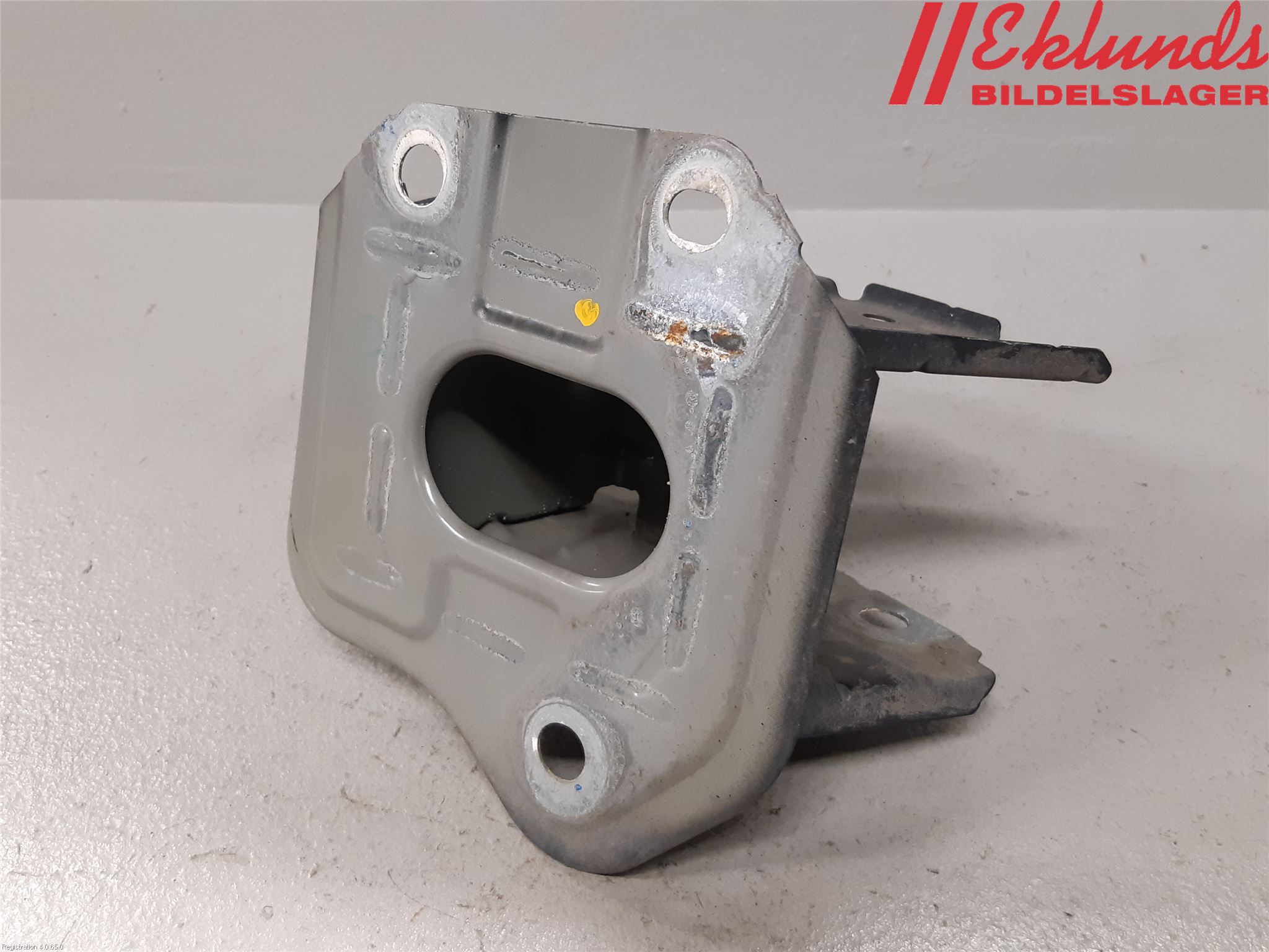 Volvo S90 17->> Stötfångarbärjärn Bak