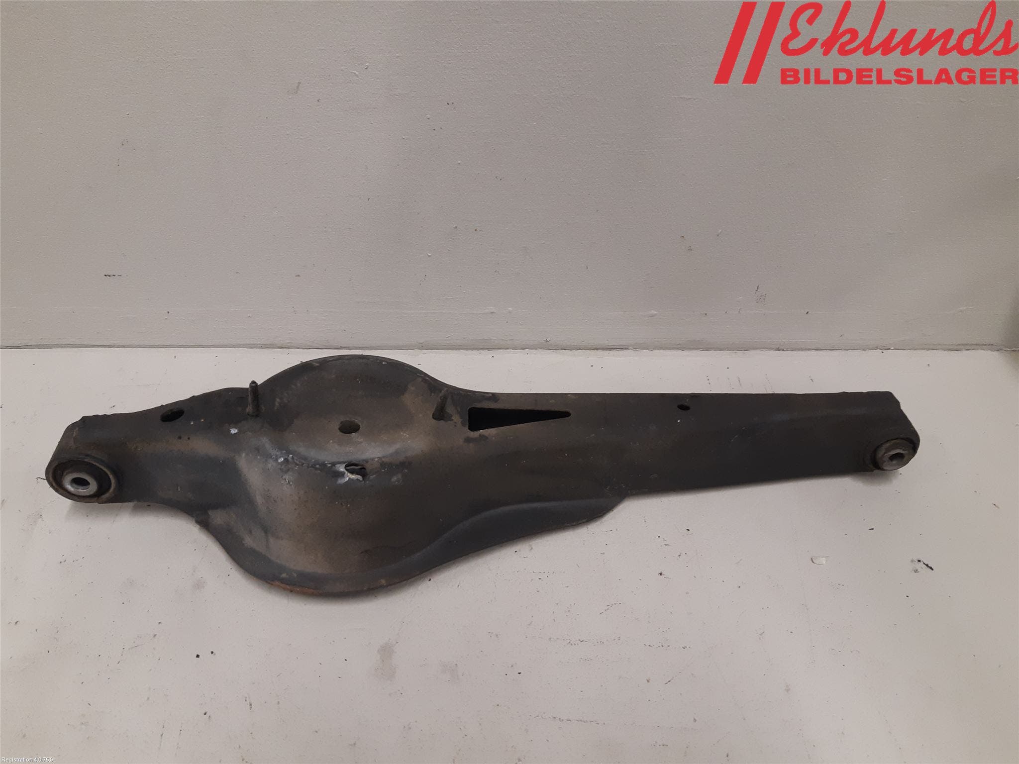 Volvo V60 14-18 Bärarm Bak Höger