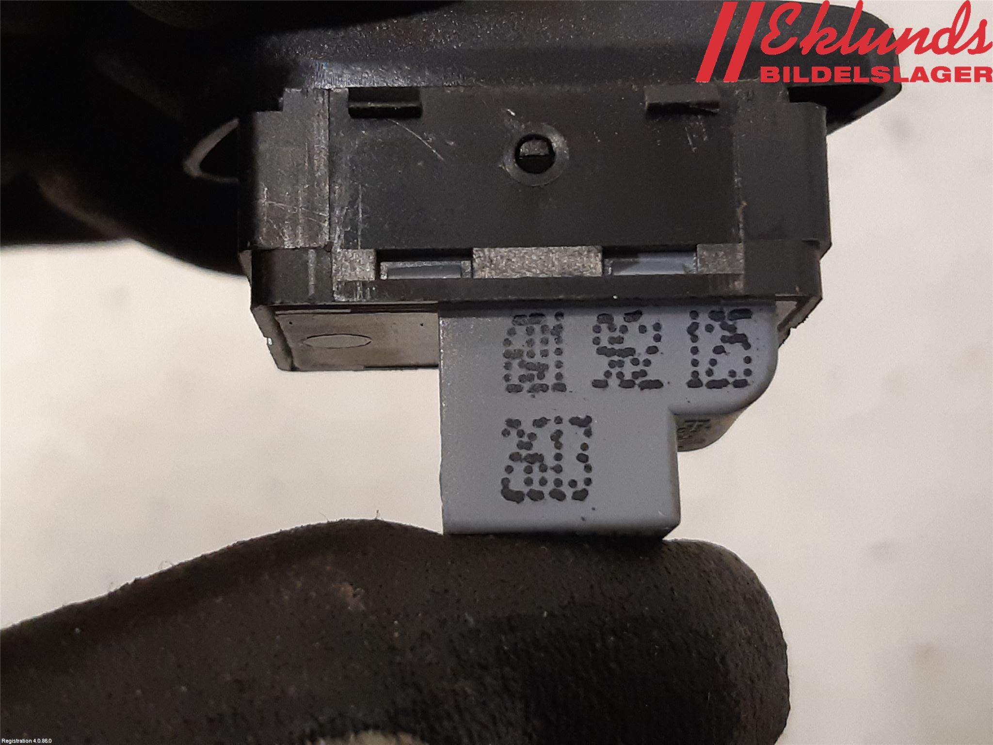 Volkswagen VW AMAROK 2H 10-22 Strömställare Centrallås