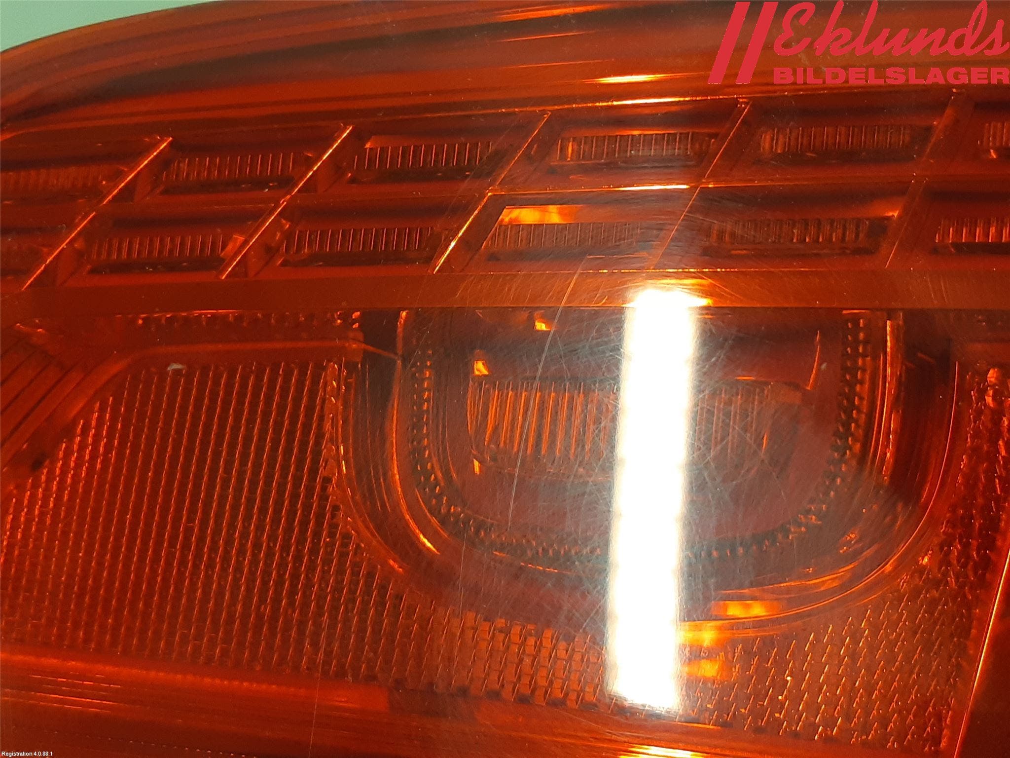 Volkswagen VW PASSAT 11-14 Bakljus Lucka Hö