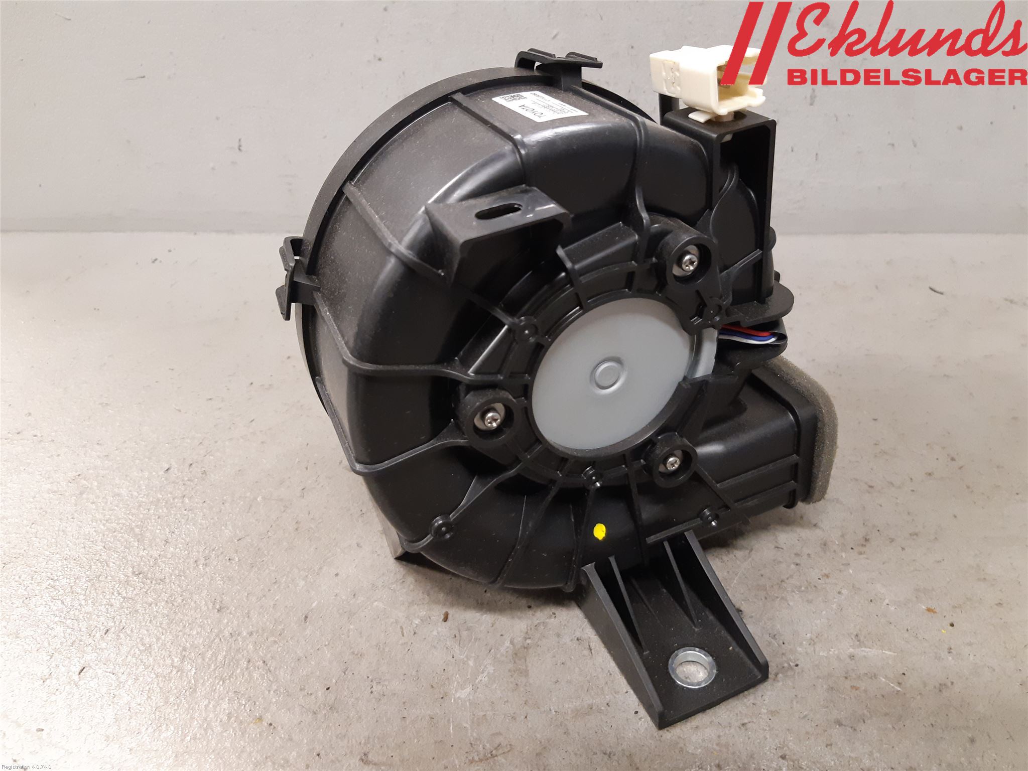Toyota YARIS XP130 12-14 Kylfläkt El
