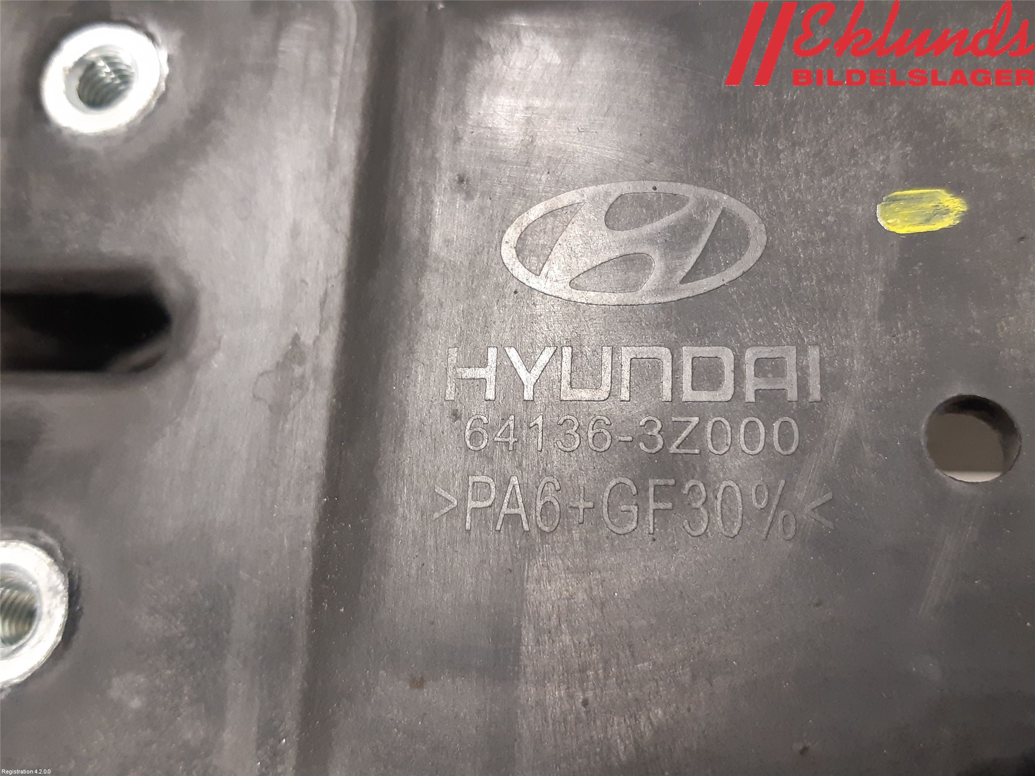 Hyundai i40 08-15 Stötfångarfäste Fram Vä