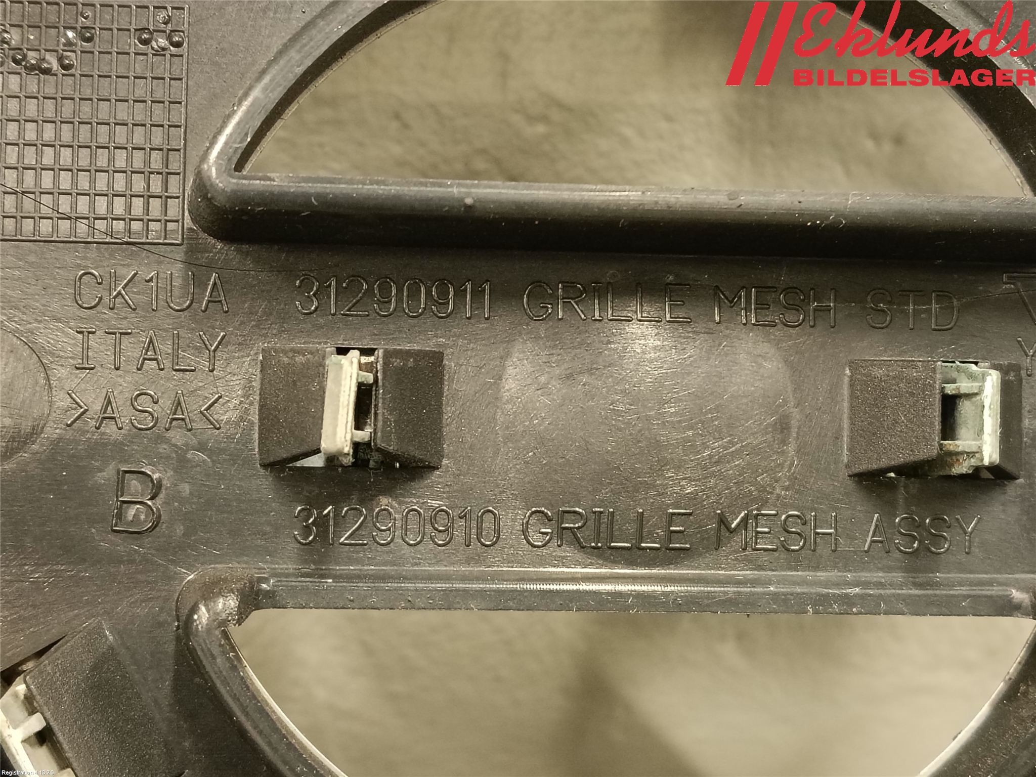 Volvo V40 12-19 Grill Komp